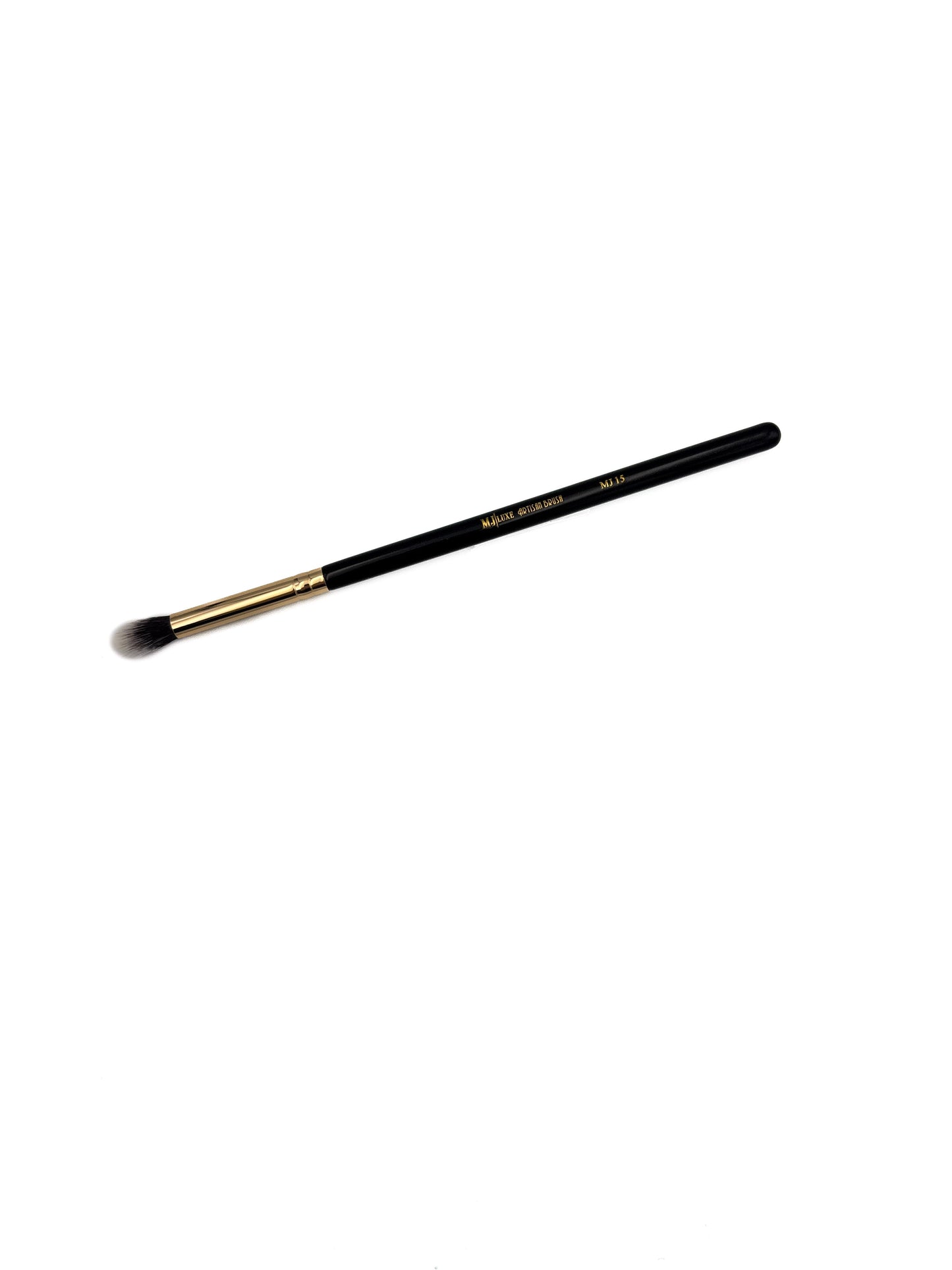 MJ 15 Luxe Artisan Fluffy multiuse eyeshadow blending brush