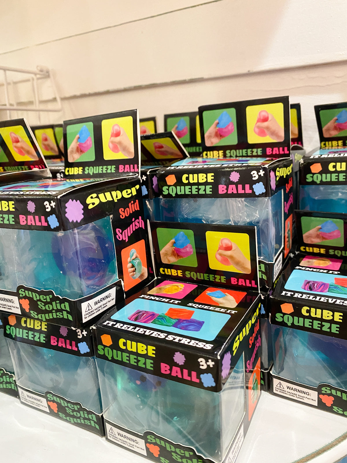Glow Cube Sea Animal Squishy – Glow-in-the-Dark Gel Sensory Fidget Toy | Random Style