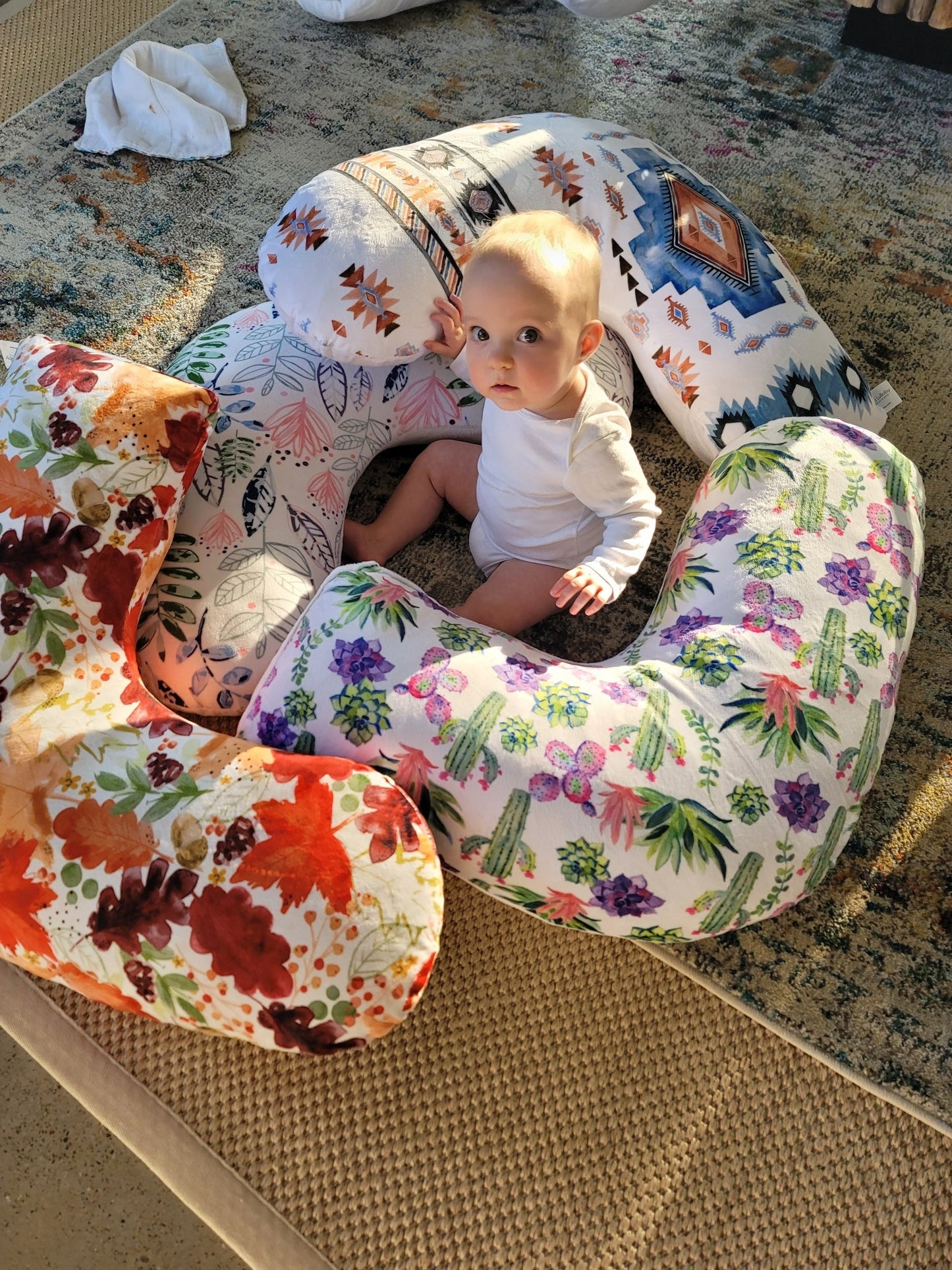 Luna Lullaby Nursing Pillow - Swinging Sloth
