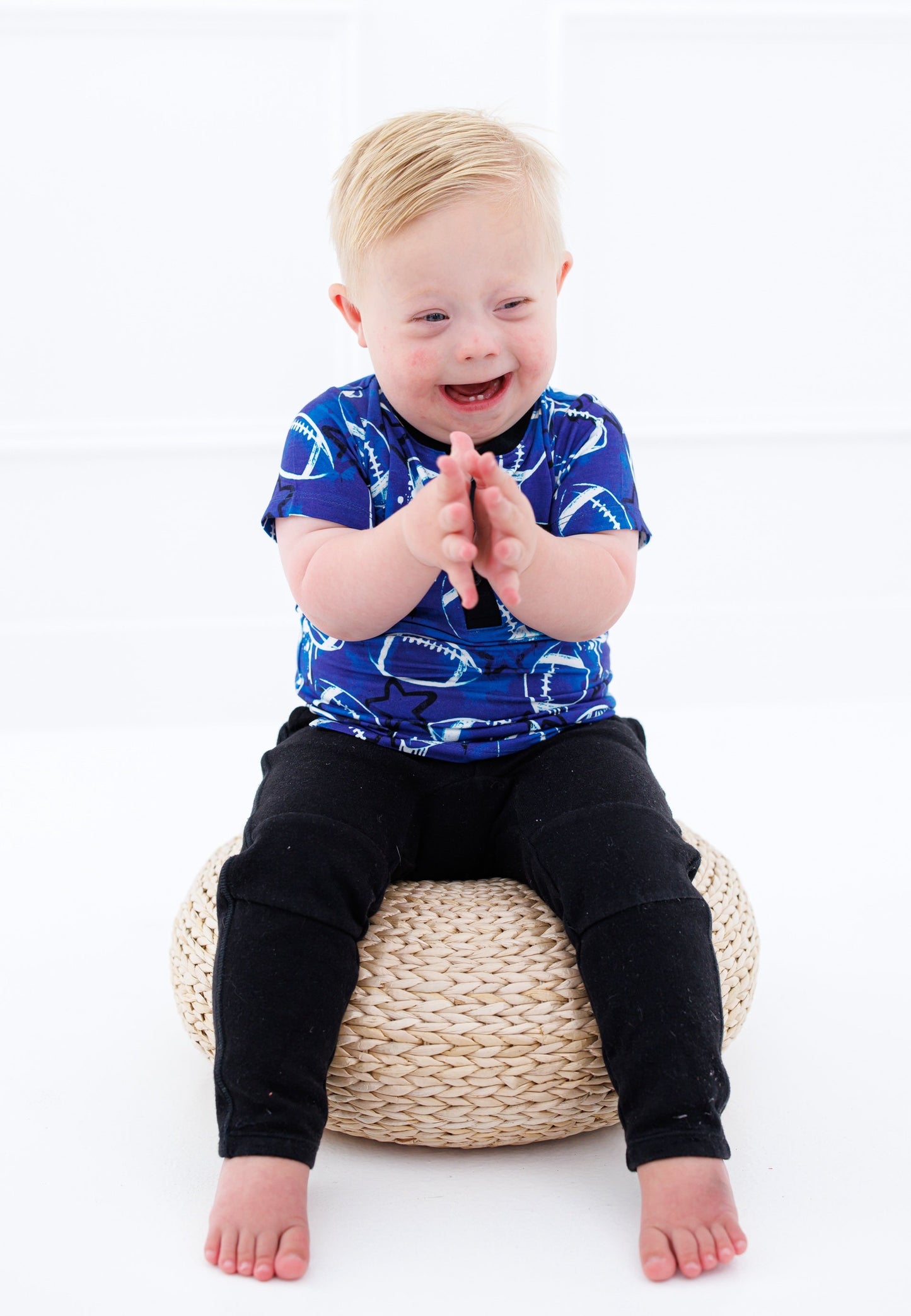 Graffiti Football Henley T-Shirt : BLUE AND WHITE WITH STARS