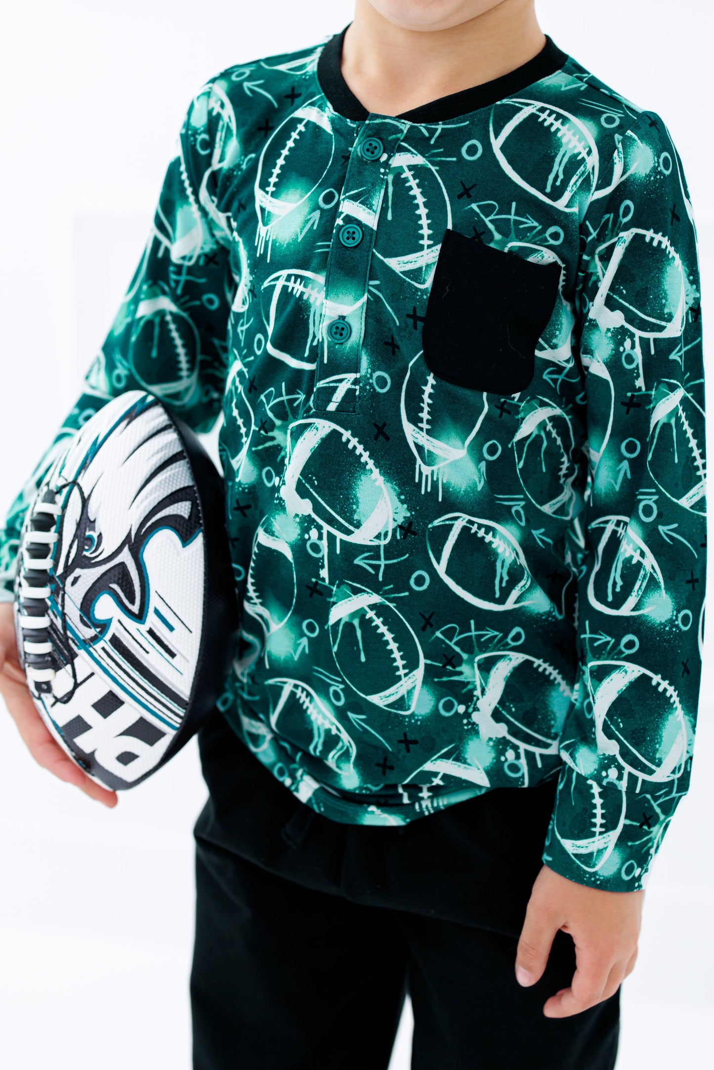 Graffiti Football Henley T-Shirt : GREEN AND WHITE/SILVER