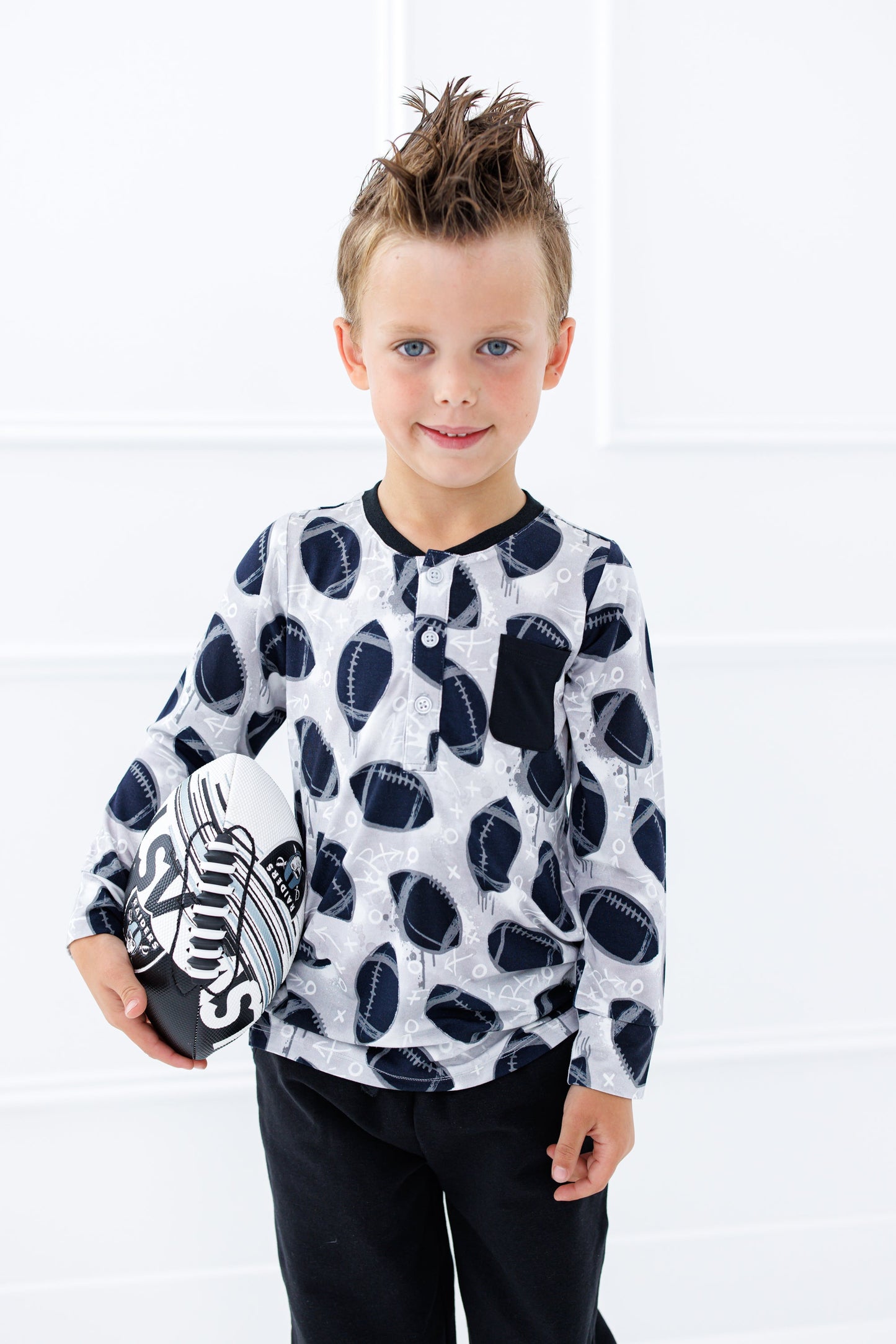 Graffiti Football Henley T-Shirt : SILVER AND BLACK