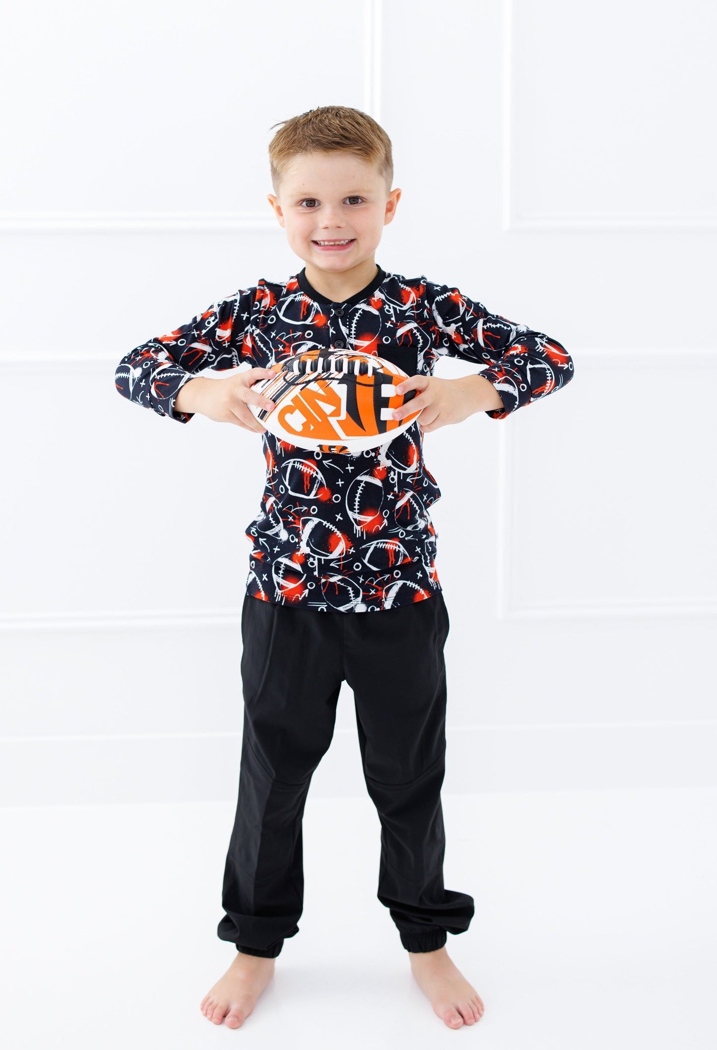 Graffiti Football Henley T-Shirt : BLACK AND ORANGE