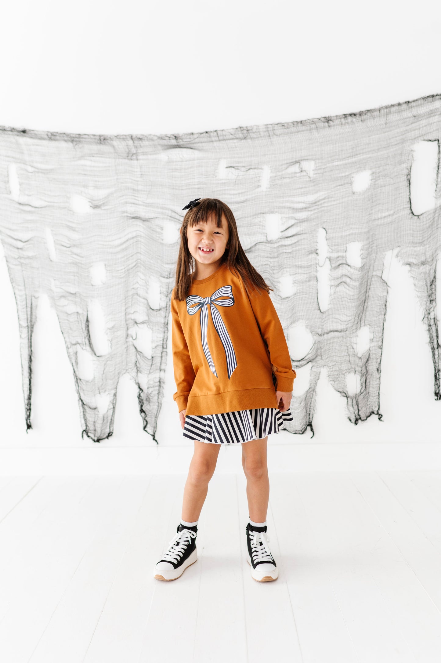 Striped Bow | SIDE-SPLIT SWEATSHIRT