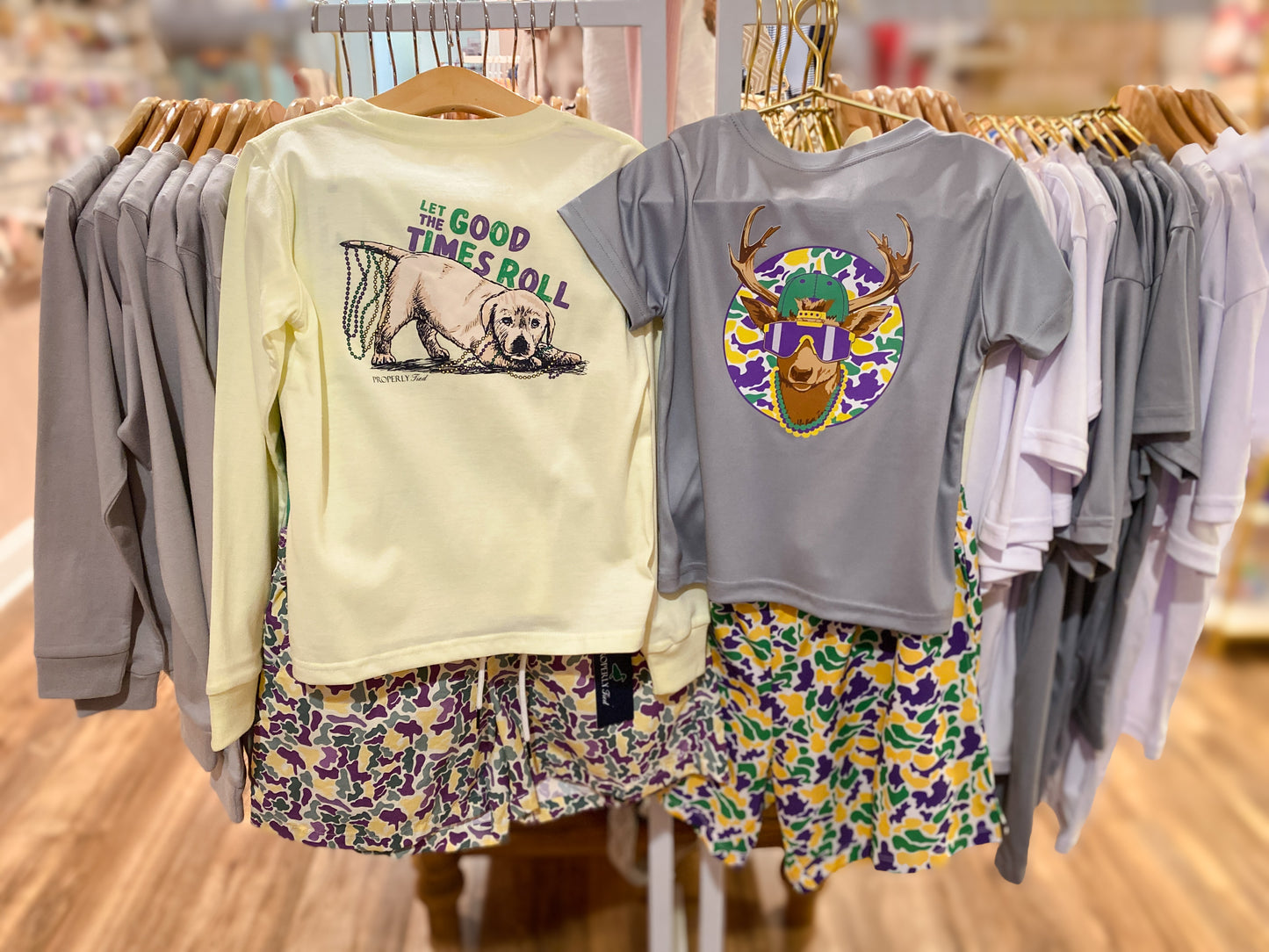 Mardi Gras Camo Deer on Gray Short Sleeve T-Shirt