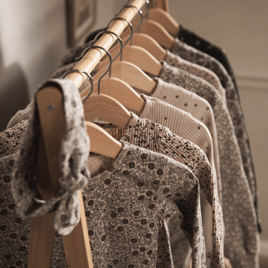 The Printed Hat - Linear Stem