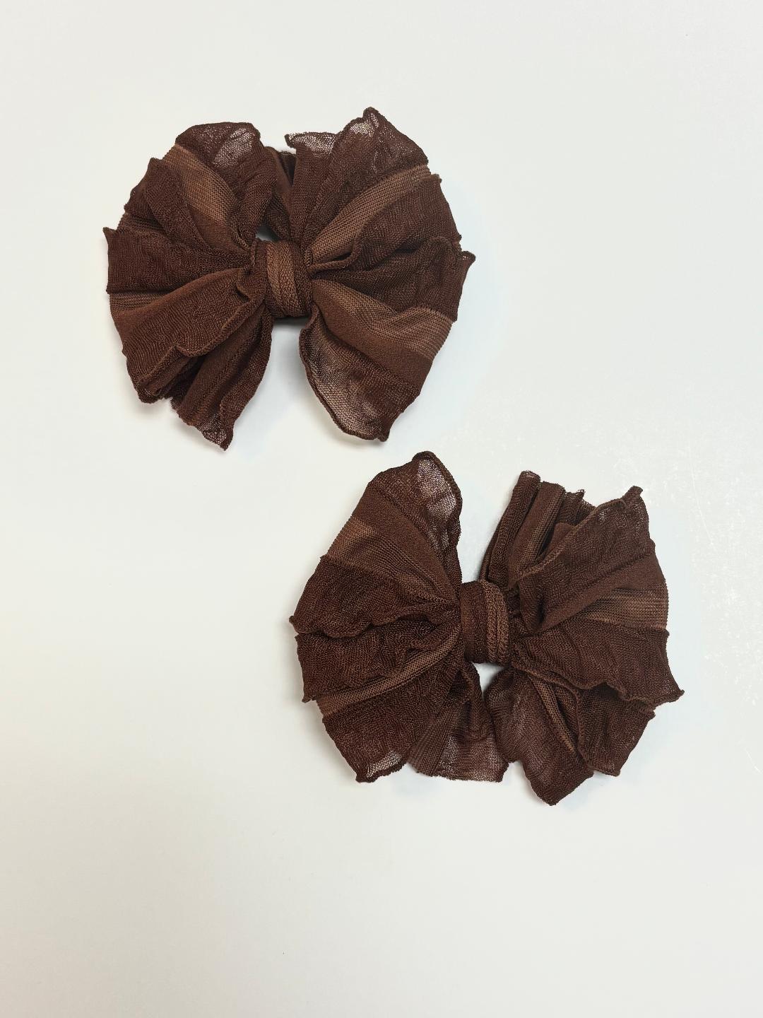 Ruffle Clip | Brown