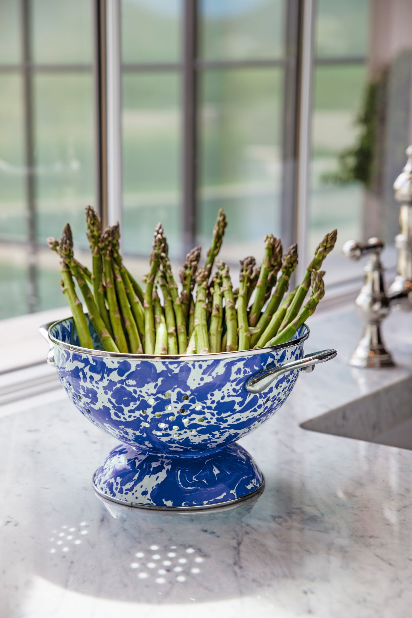 Cobalt Swirl Medium Colander