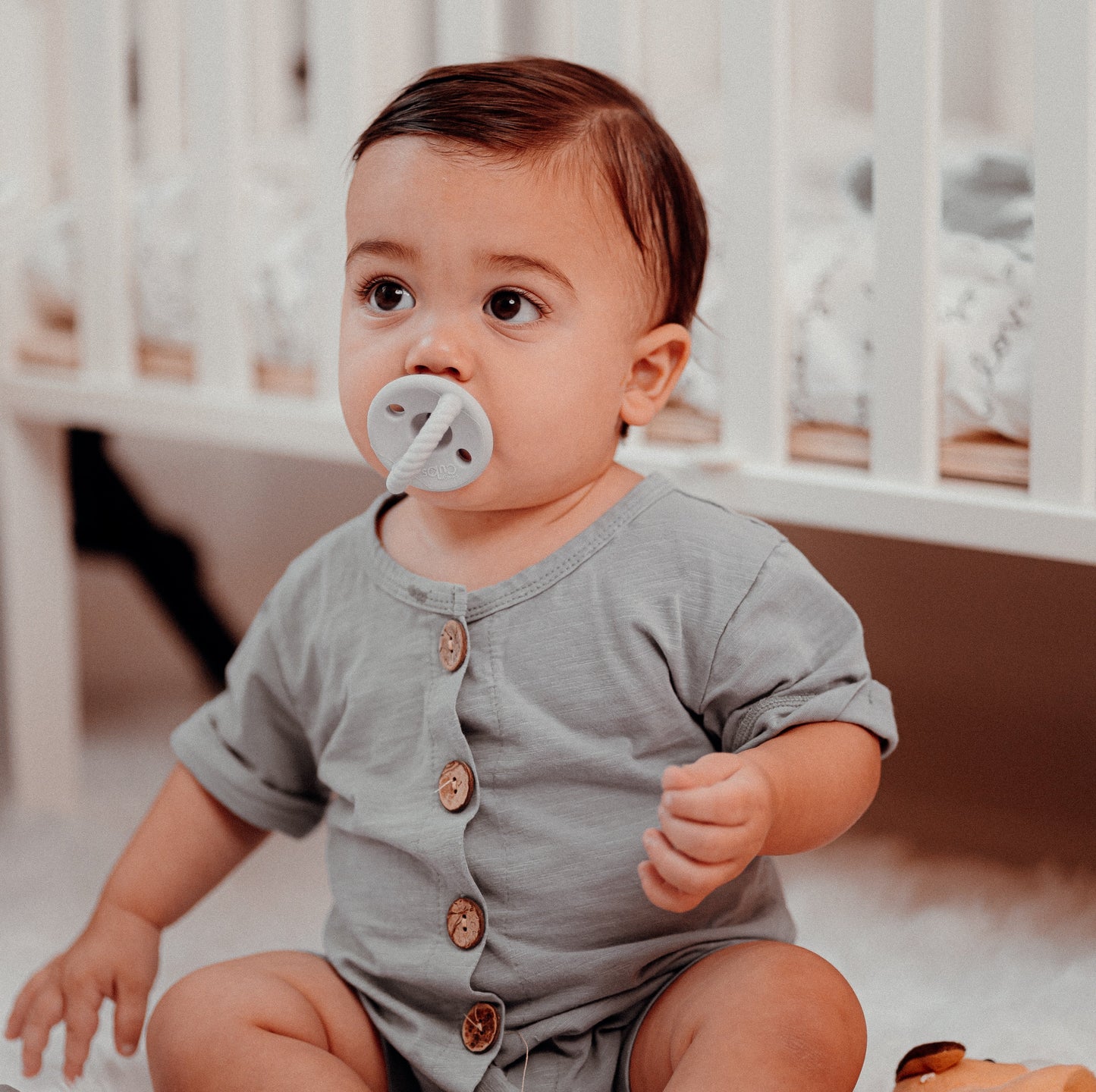 Pacifiers in Grey, 4 Pack