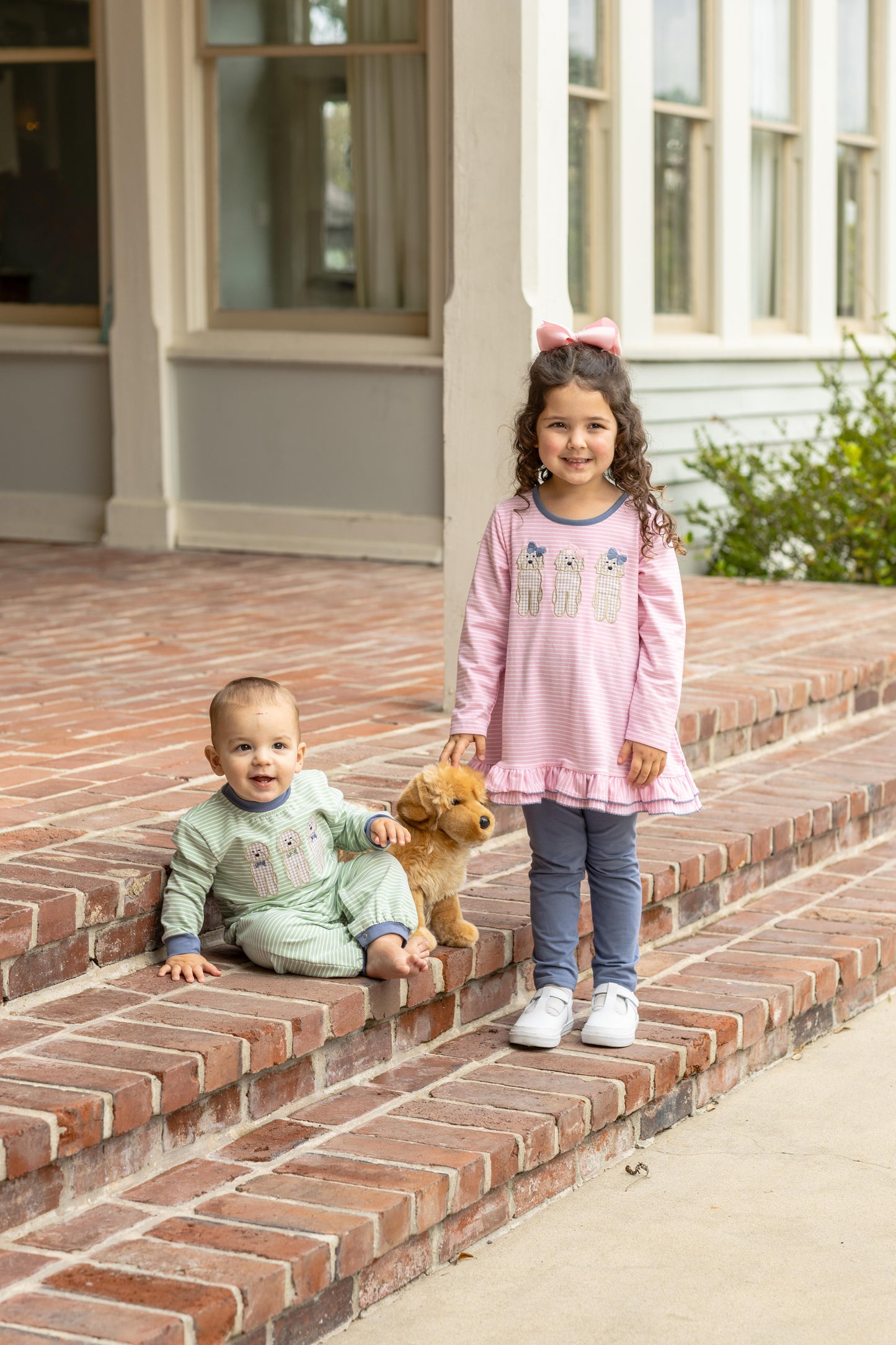 Puppy Dog Applique Girls Ruffle Tunic & Blue Leggings Set