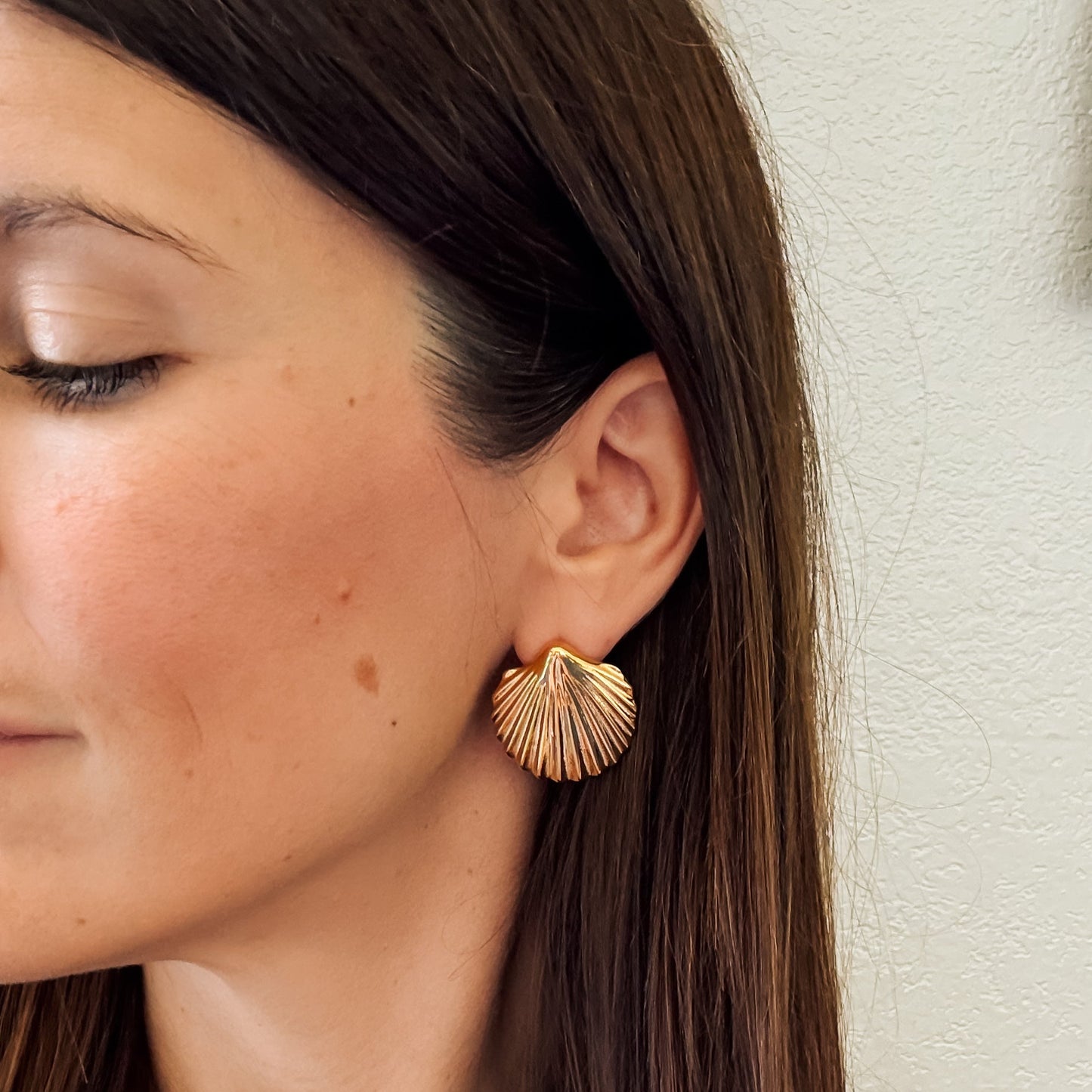 Jumbo Seashell Stud Earrings