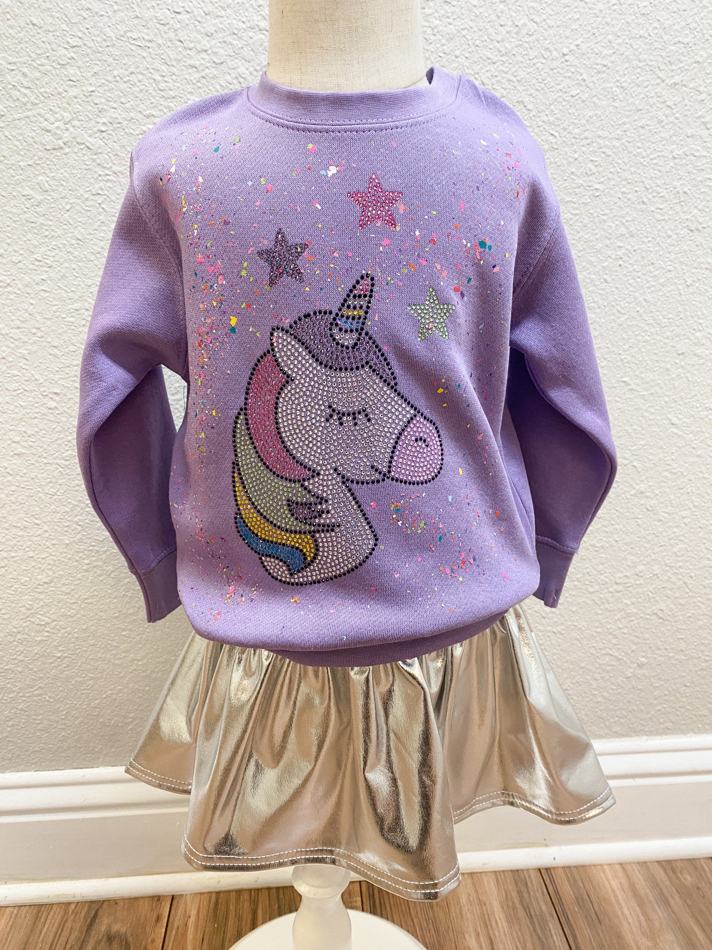 Lavender Rhinestone Unicorn Sweatshirt – Girls Sparkle Pullover