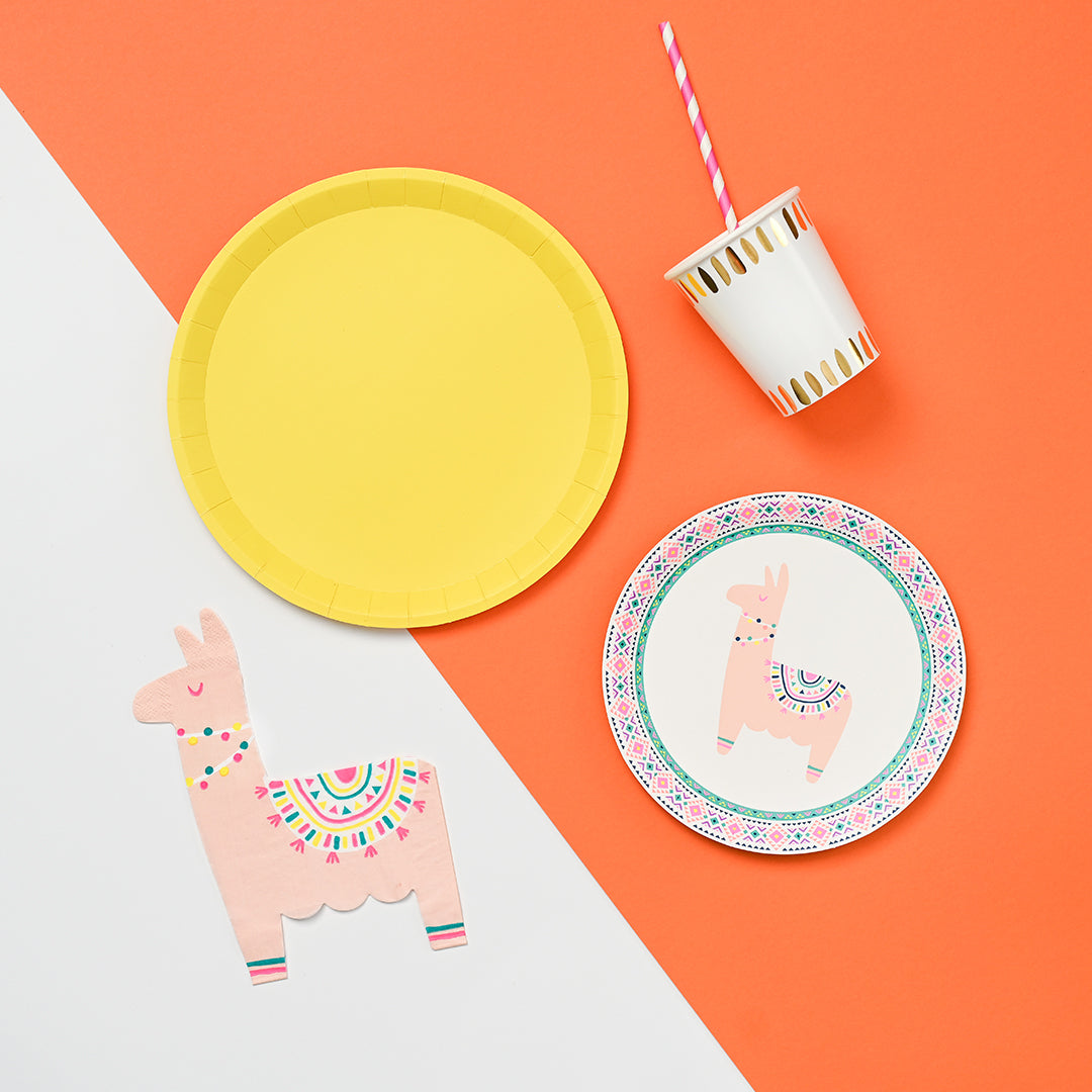 Happy Llama Small Plates (10 per pack)