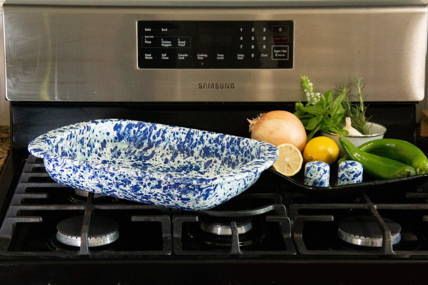 Ocean Swirl Baking Pan