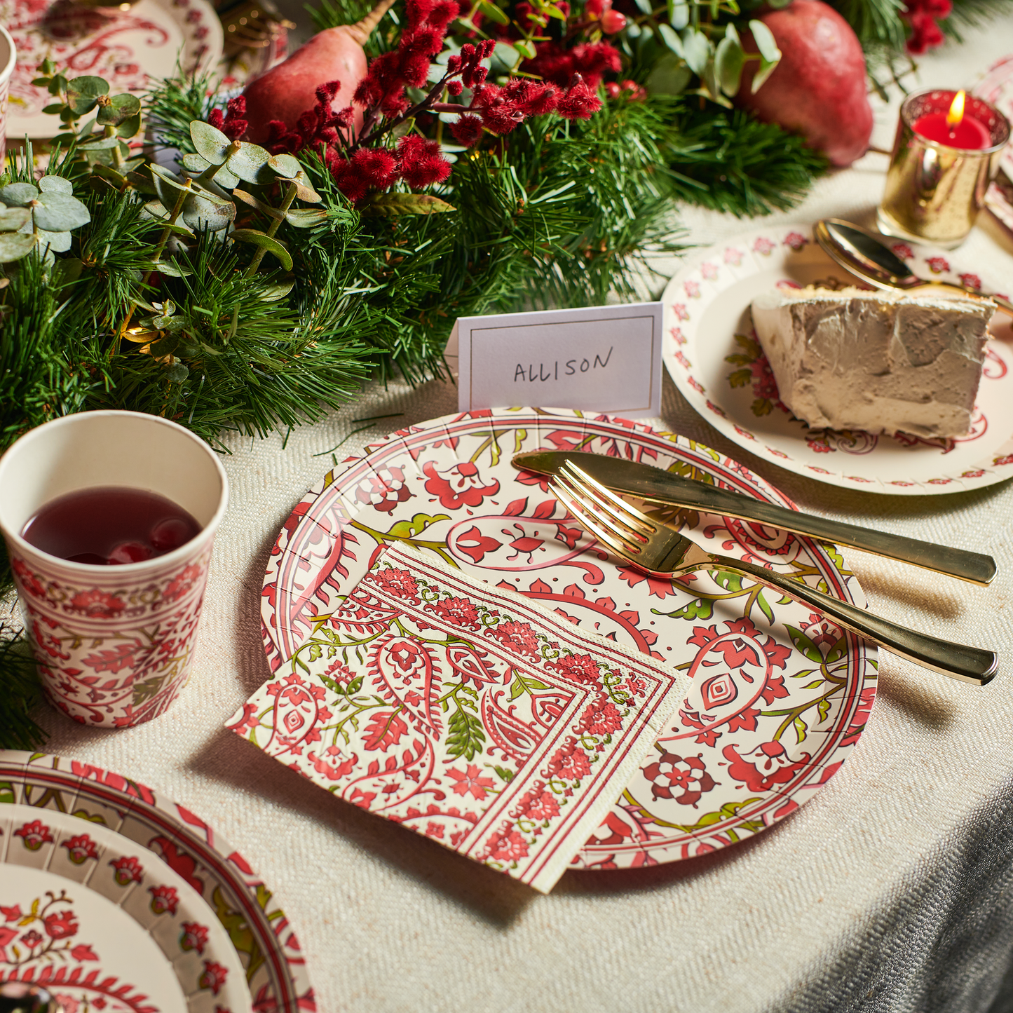Festive Paisley Large Plates (10 per pack)