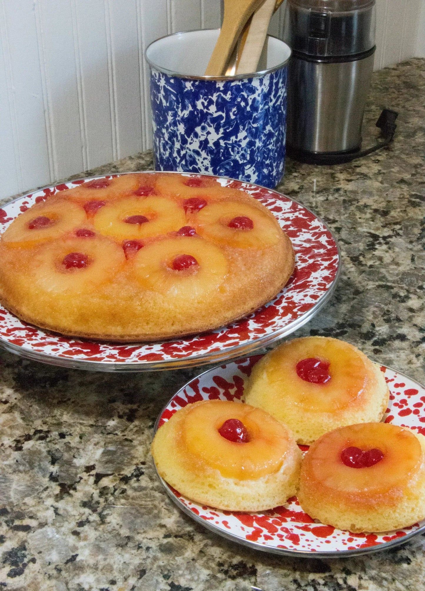 Red Swirl Cake Plate