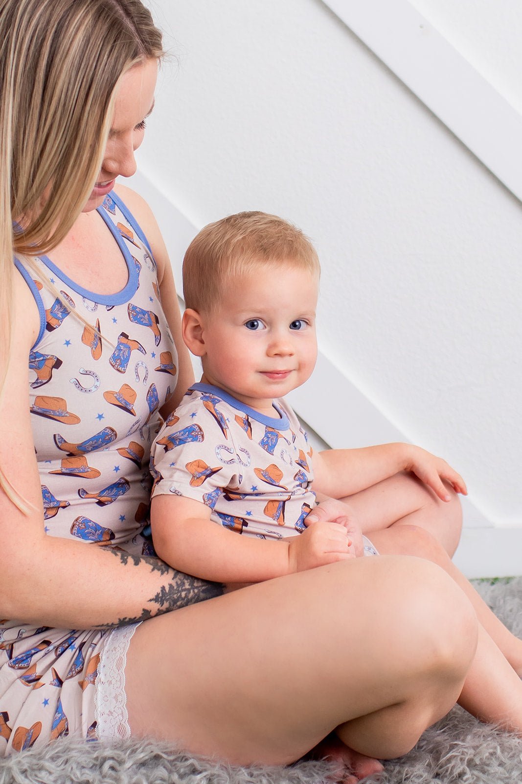 Cuddle Up Cowboy Mom Shorts set