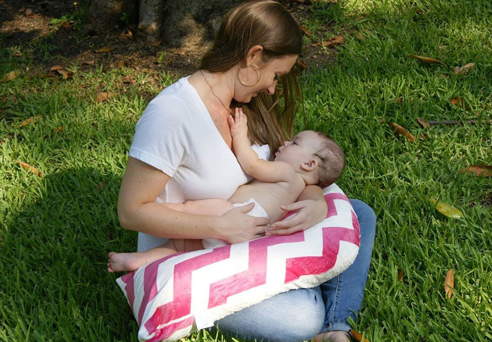 Luna Lullaby Nursing Pillow Under the Sea