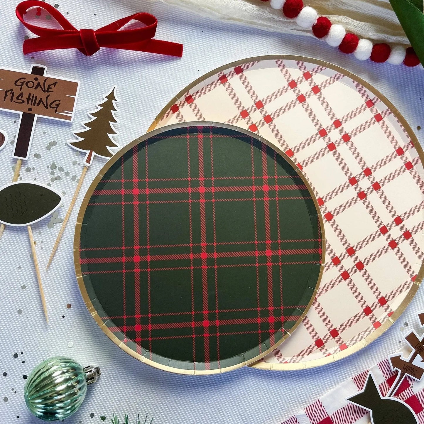 Farmhouse Christmas Dessert Paper Plate (8pcs)