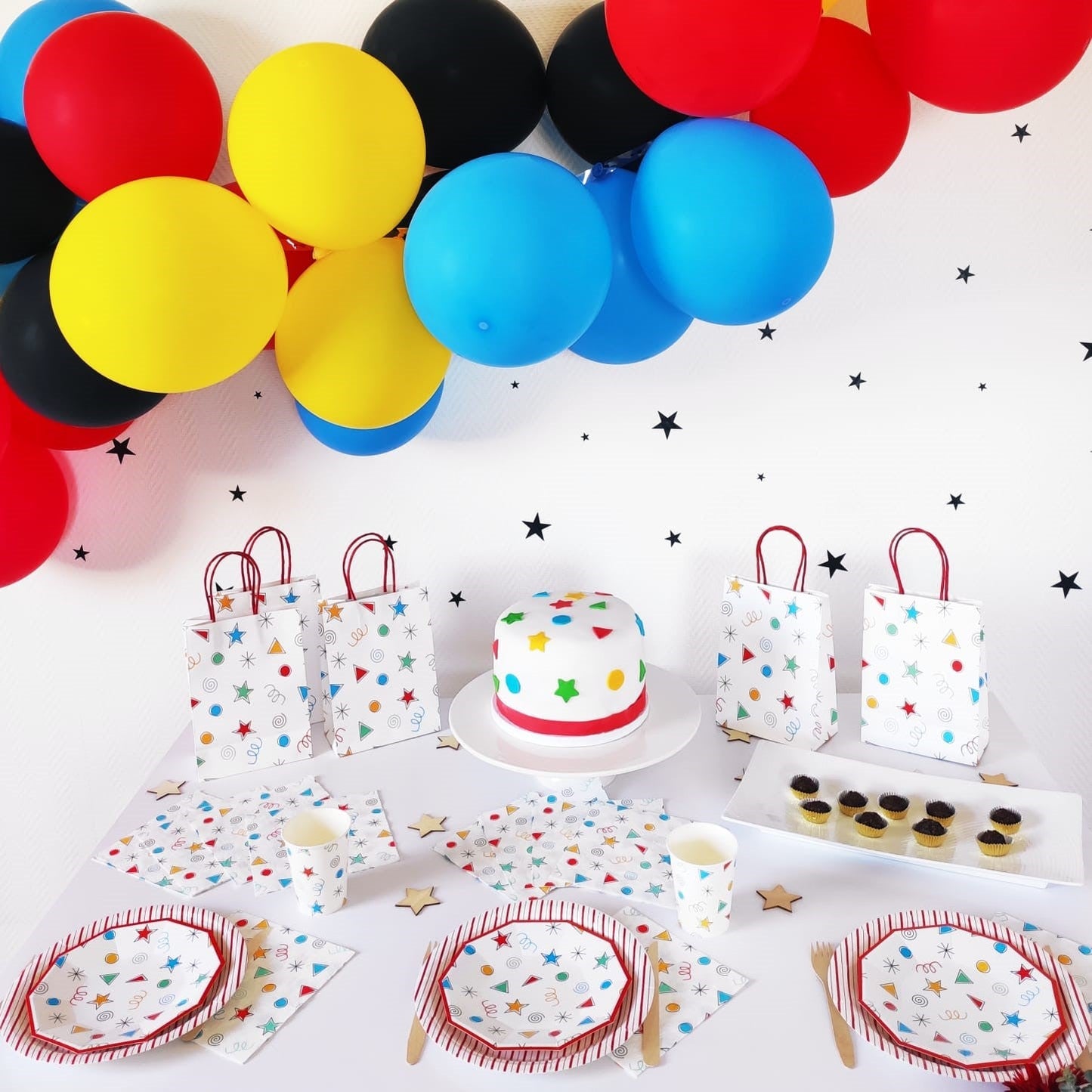 Happy Colors Small Plates 7" (Set of 8) – Colorful Kids Birthday Party Supplies