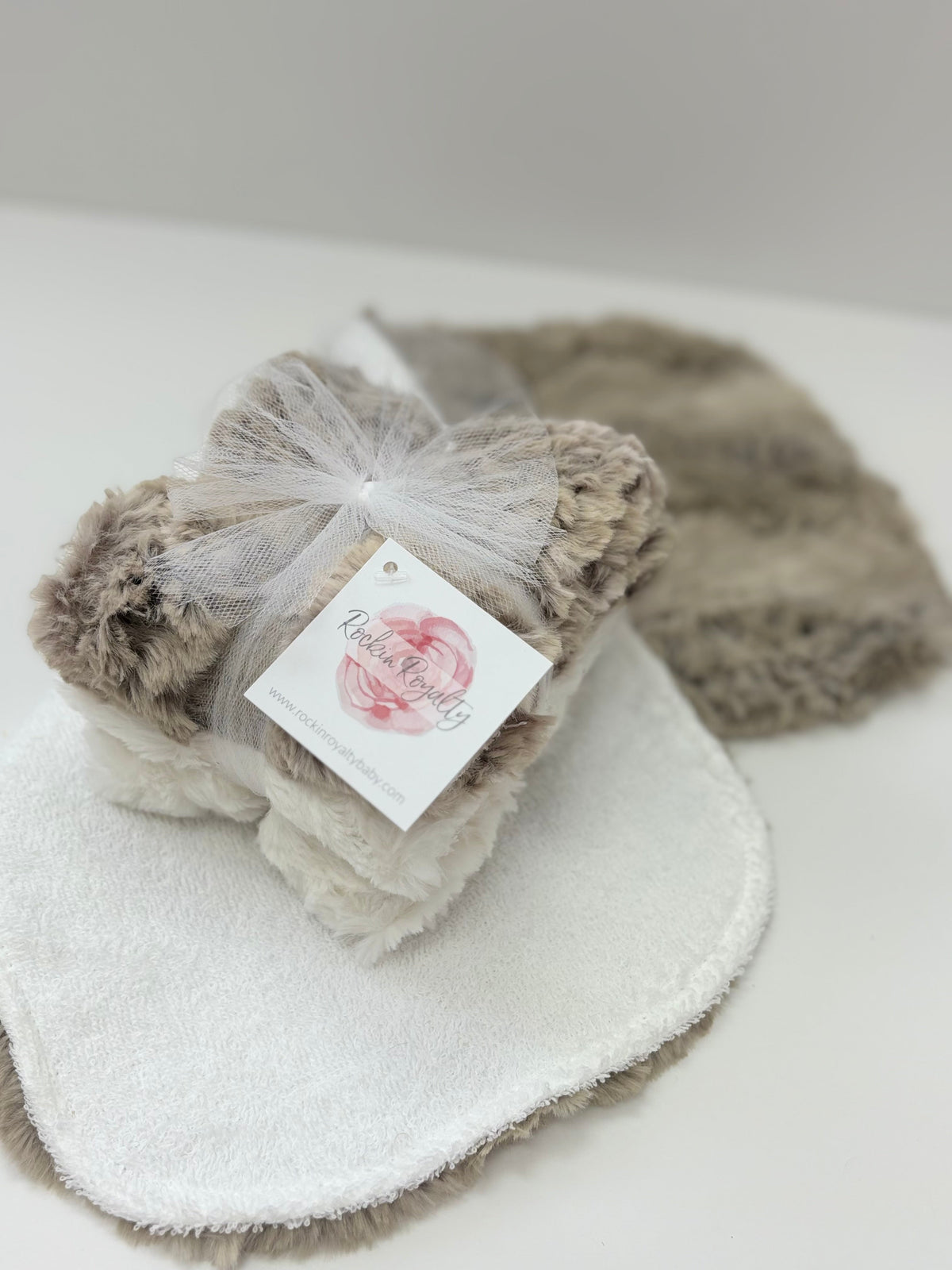 Peter Rabbit | Luxe Baby Burp Cloth Set of 2