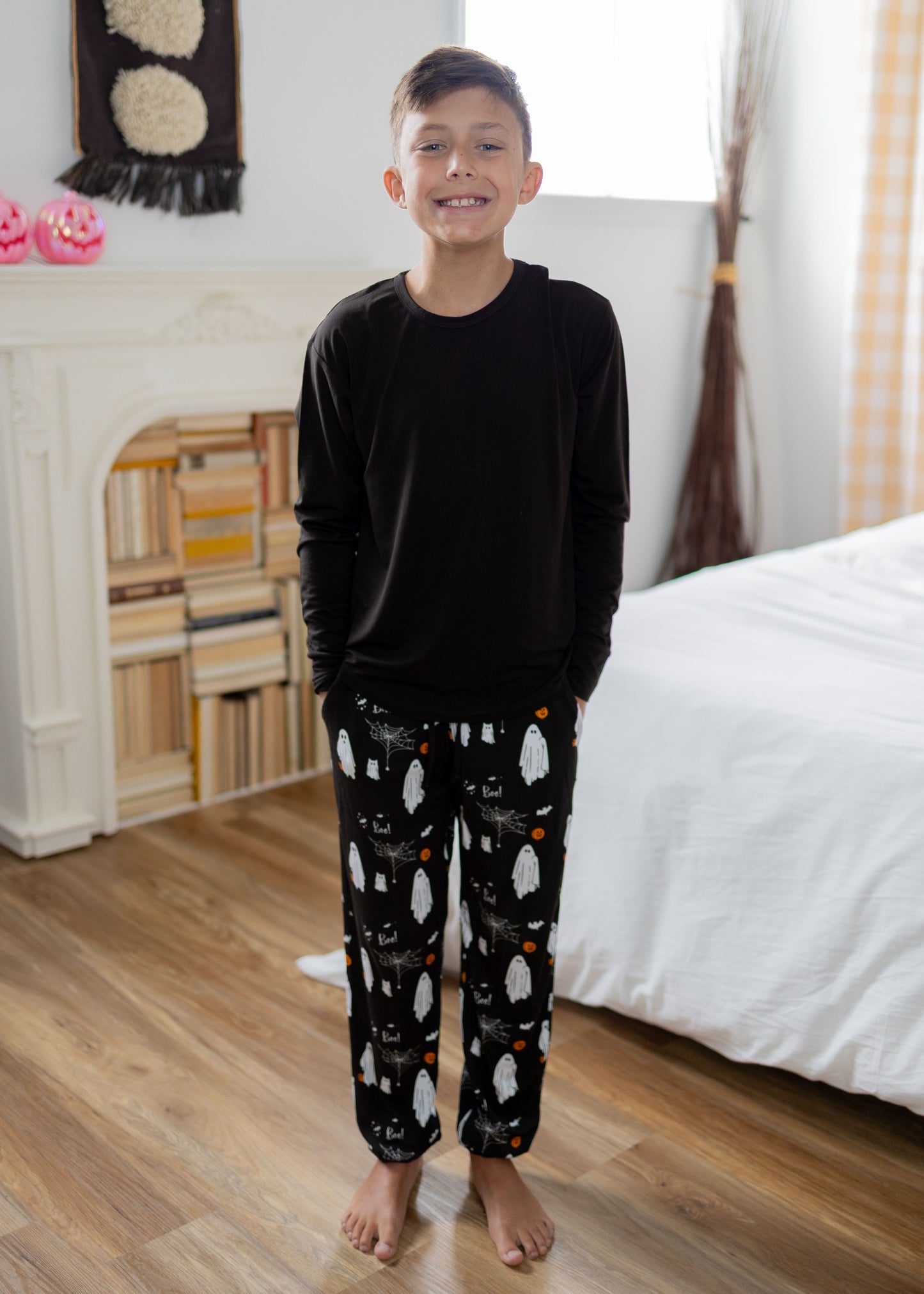 Boo Crew Unisex Youth Joggers Set
