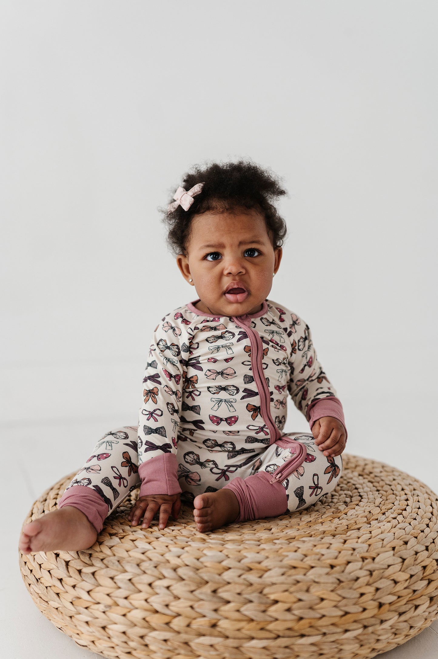 FOOTLESS ROMPER-BOWS