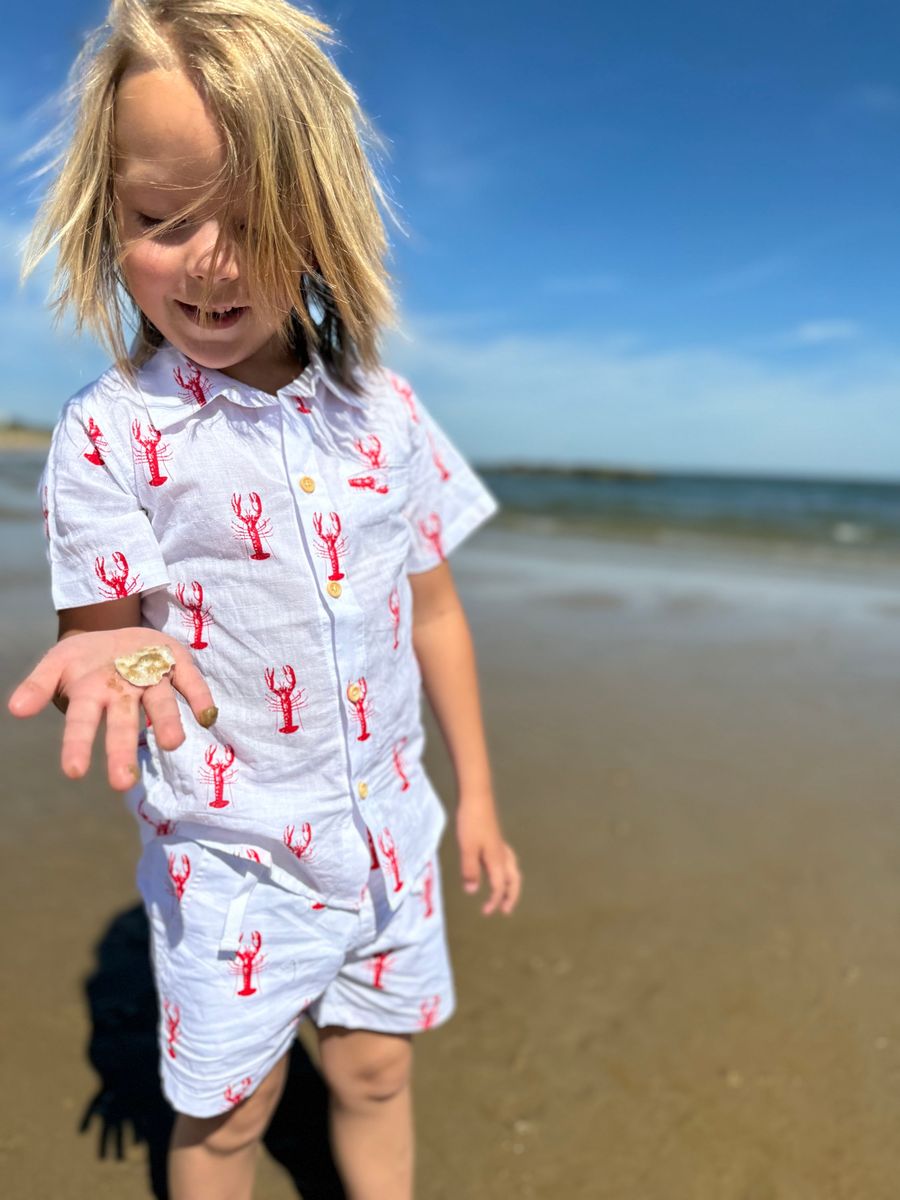 MAUI Red Lobster Print Shirt