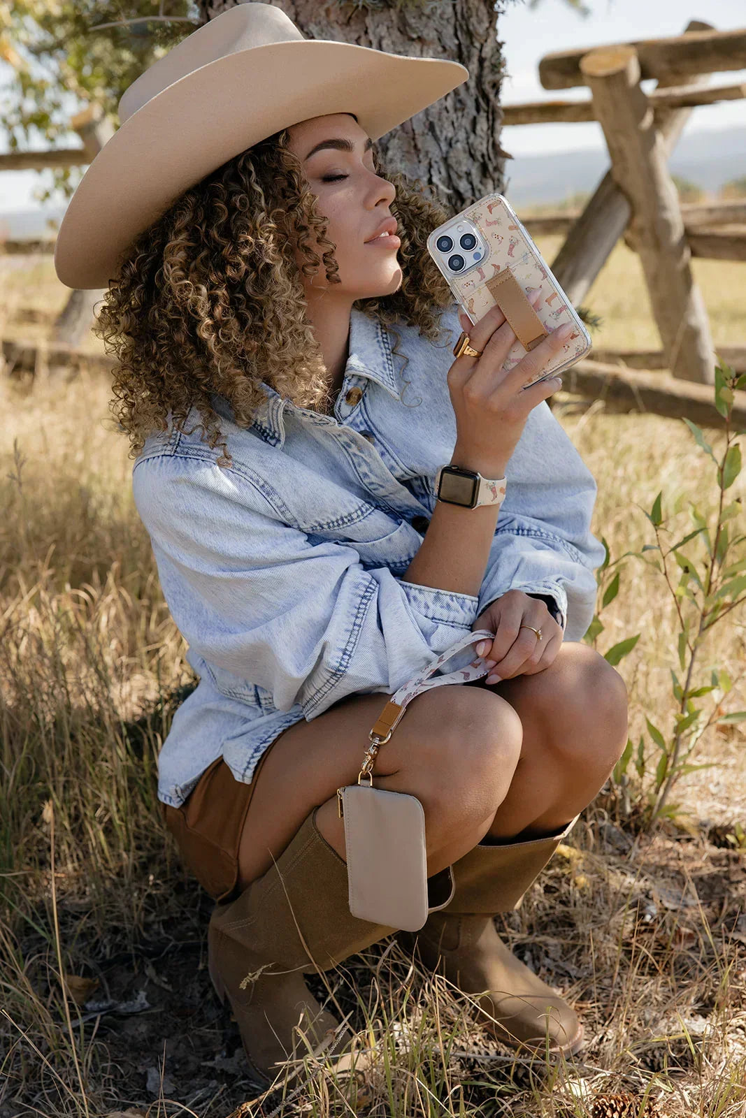 Boots and Bloom Magnetic Wallet