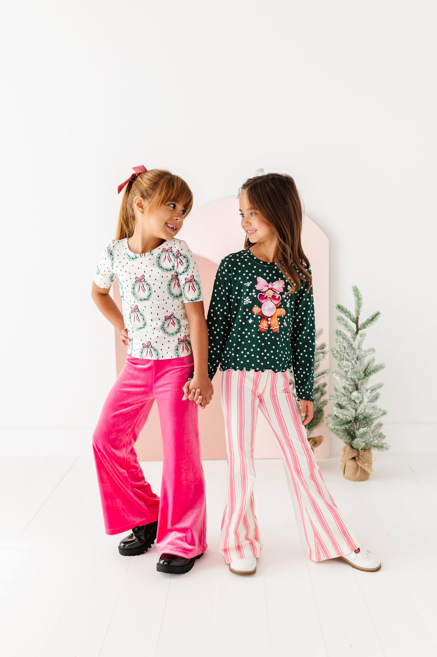 Girly Wreath | Scoop Back TEE