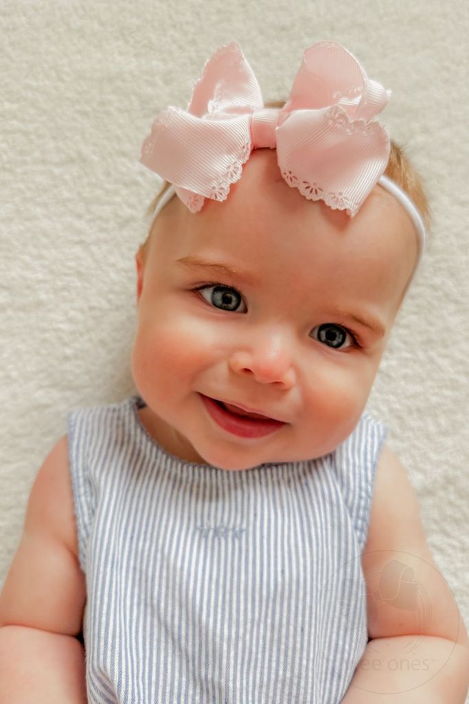 Wee Ones White Baby Hair Bow Headband – Small Eyelet Edge Grosgrain Bow