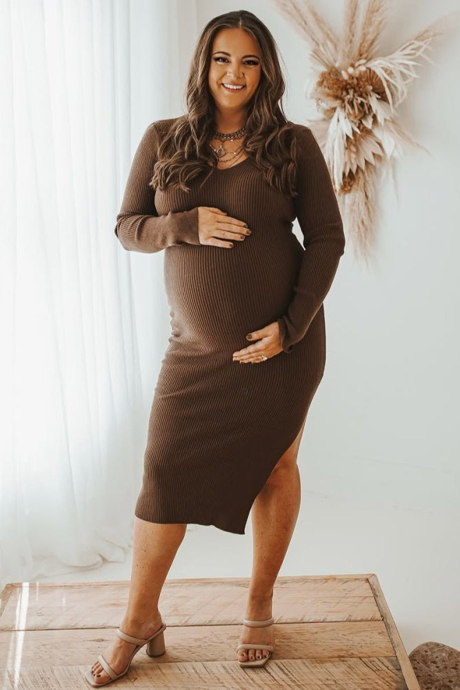Brown Ribbed Knit Side Slit Maternity Midi Dress