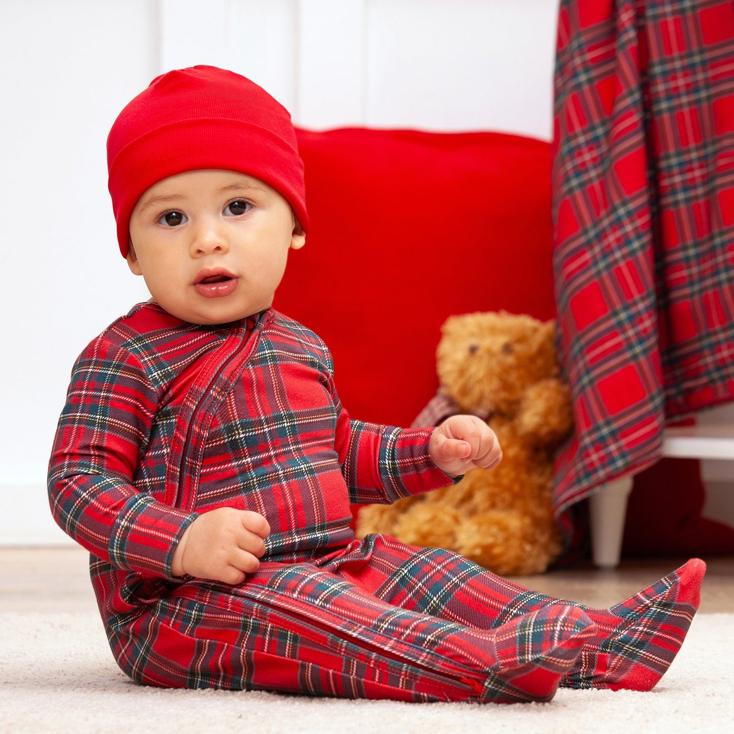Christmas Bamboo Baby Zipper Romper – Classic Holiday Plaid