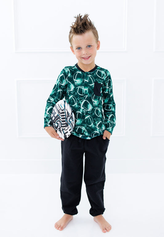 Graffiti Football Henley T-Shirt : GREEN AND WHITE/SILVER