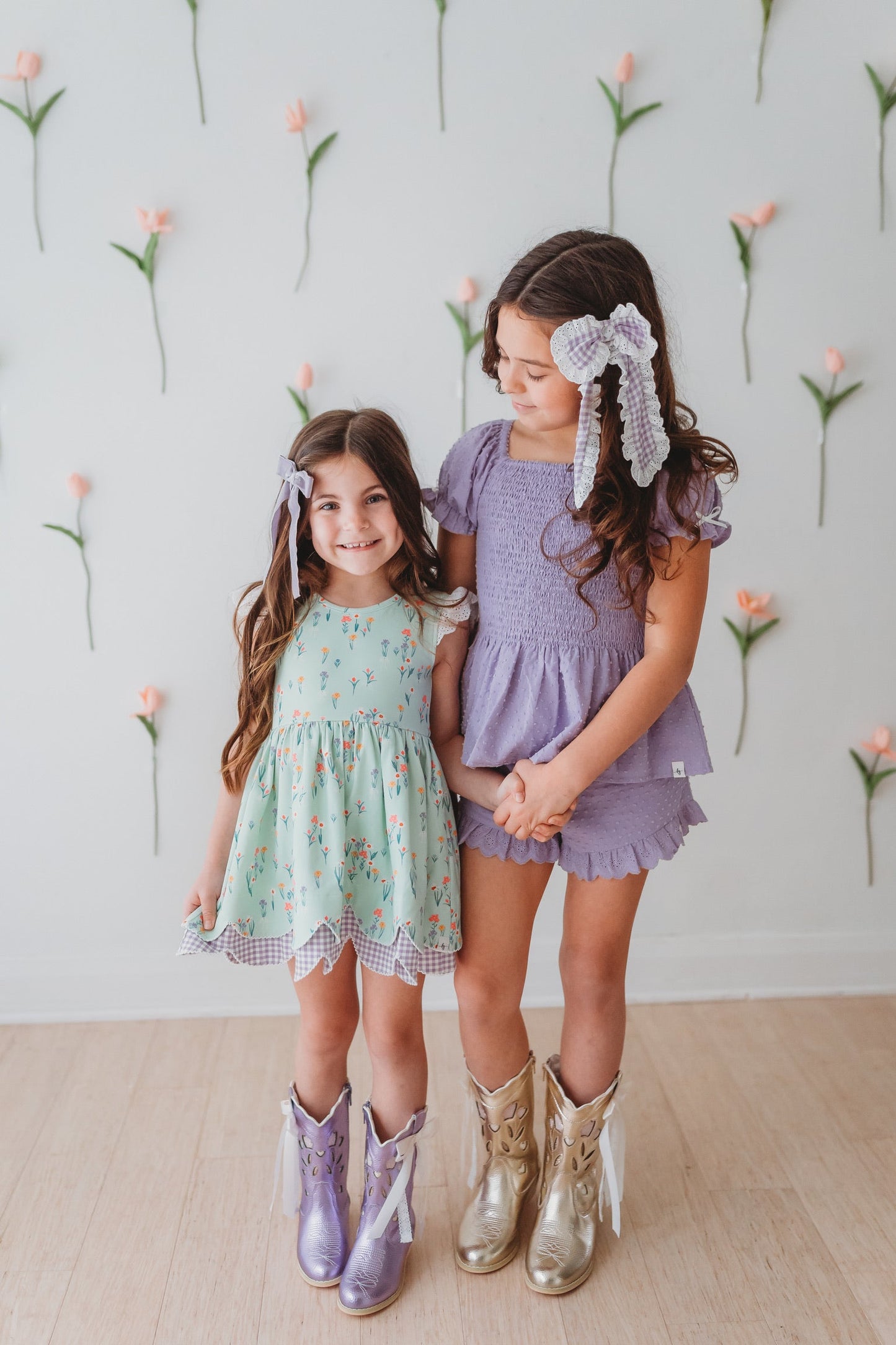 Sweetheart Bow Cowgirl Boots- Gold