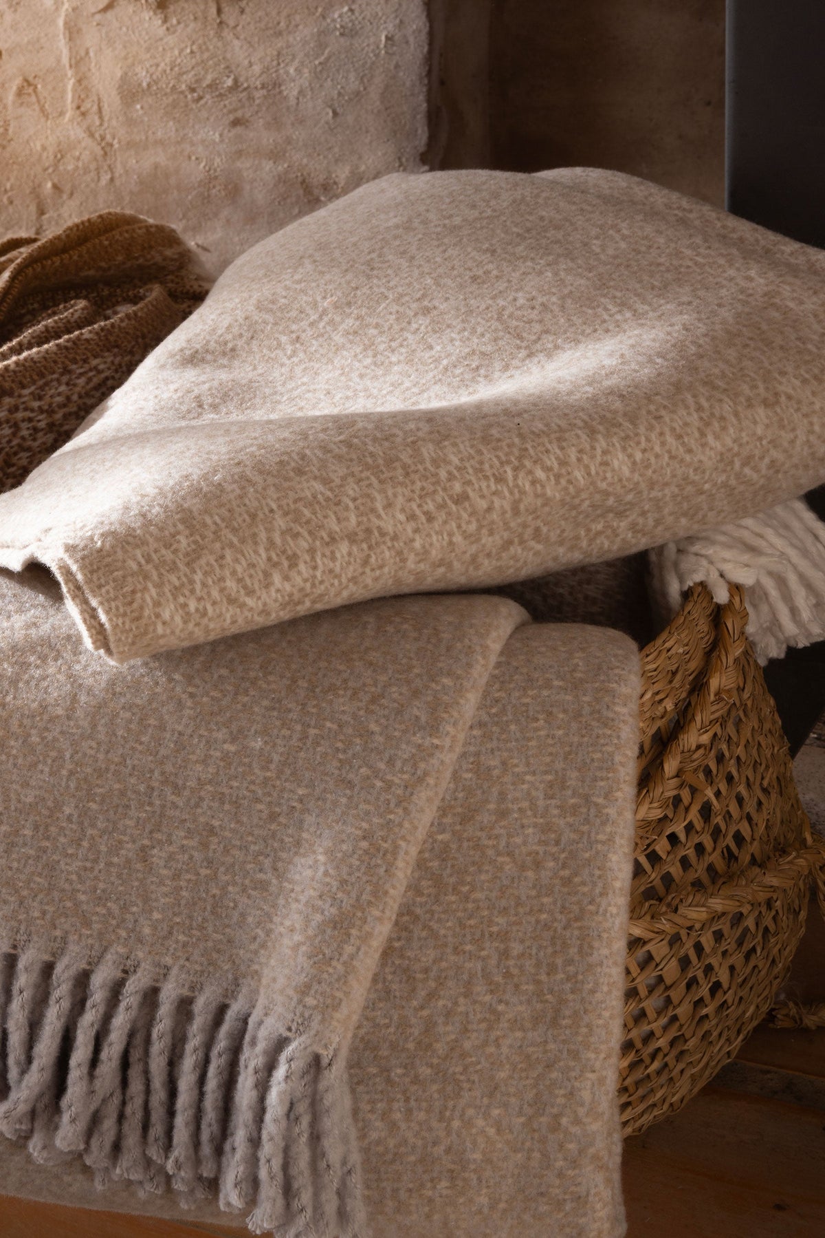 Tweed Weave Throw with Fringe