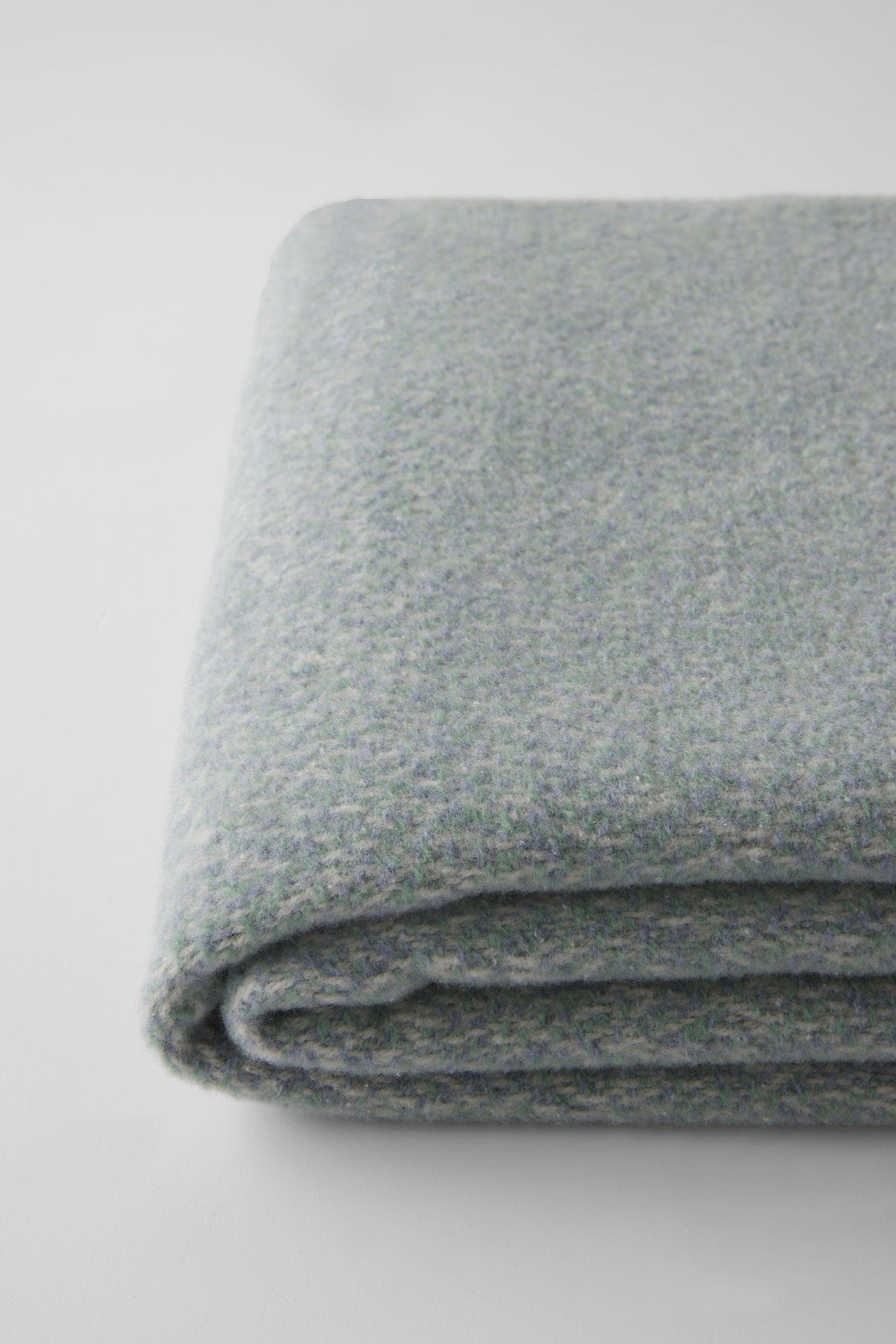 Tweed Weave Throw with Fringe