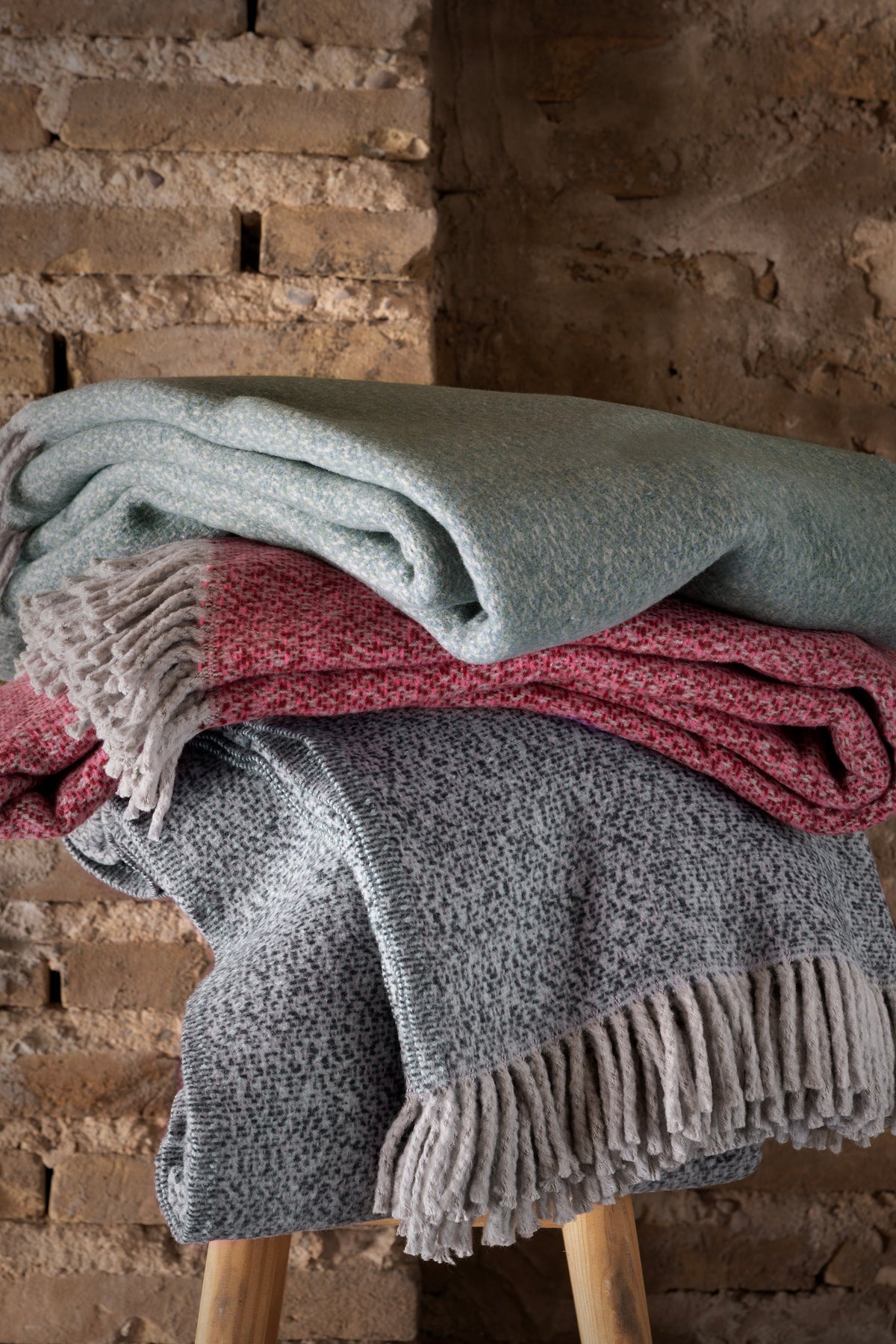 Tweed Weave Throw with Fringe