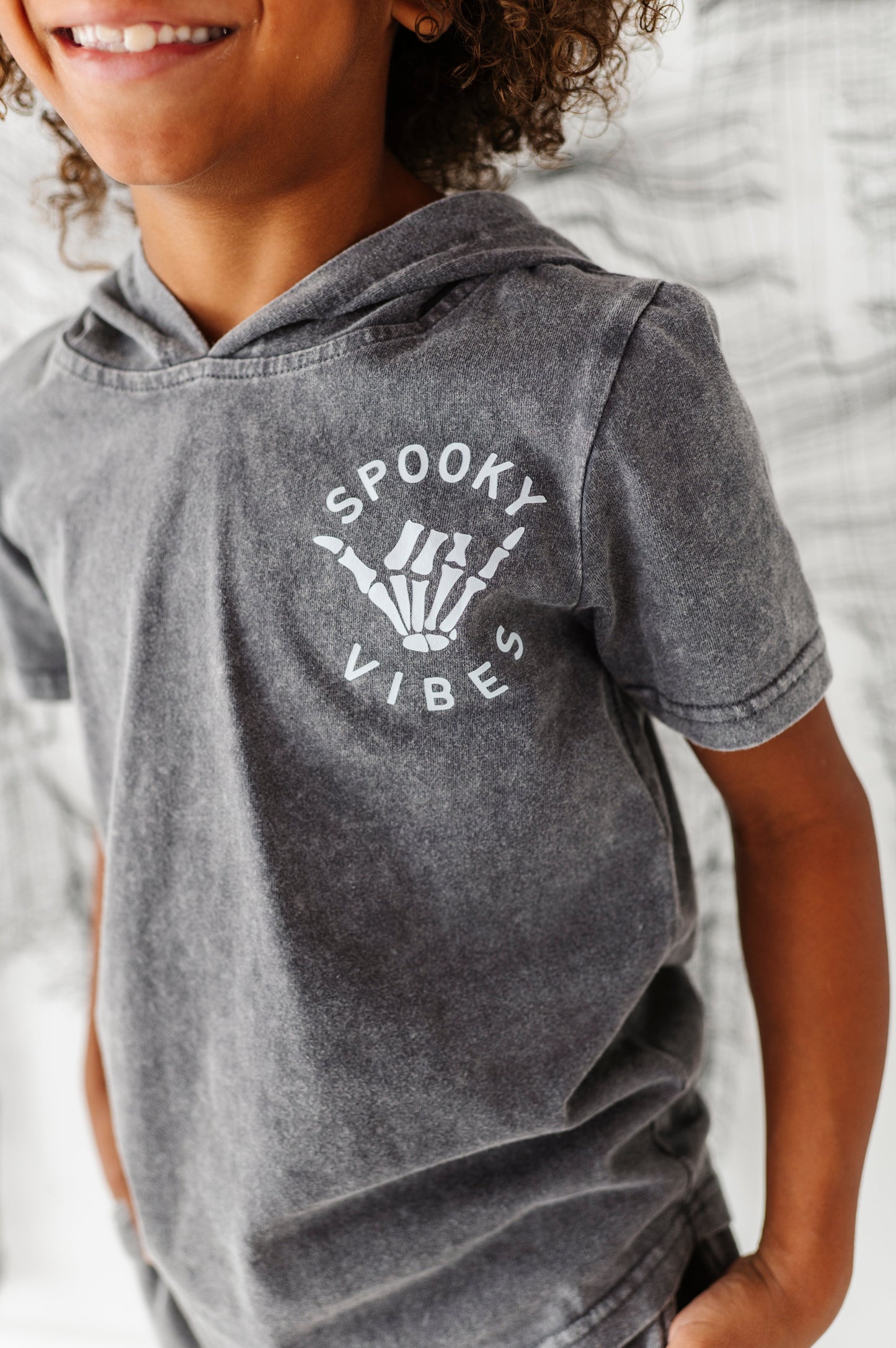 Spooky Vibes | HOODED TEE