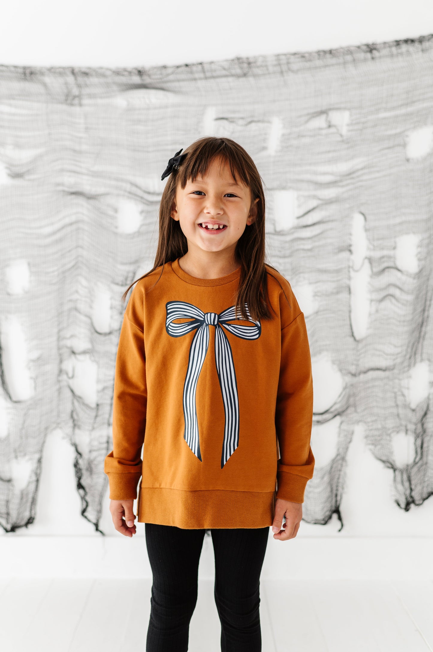 Striped Bow | SIDE-SPLIT SWEATSHIRT