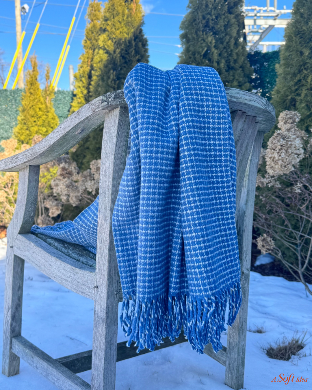Small Check Pattern Throw
