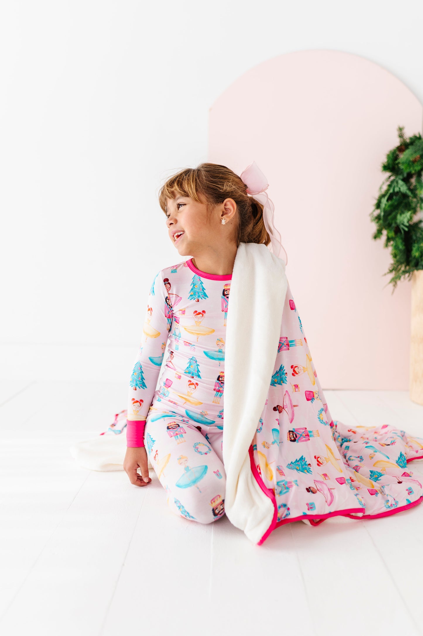 Sugarplum Plush Toddler Blanket