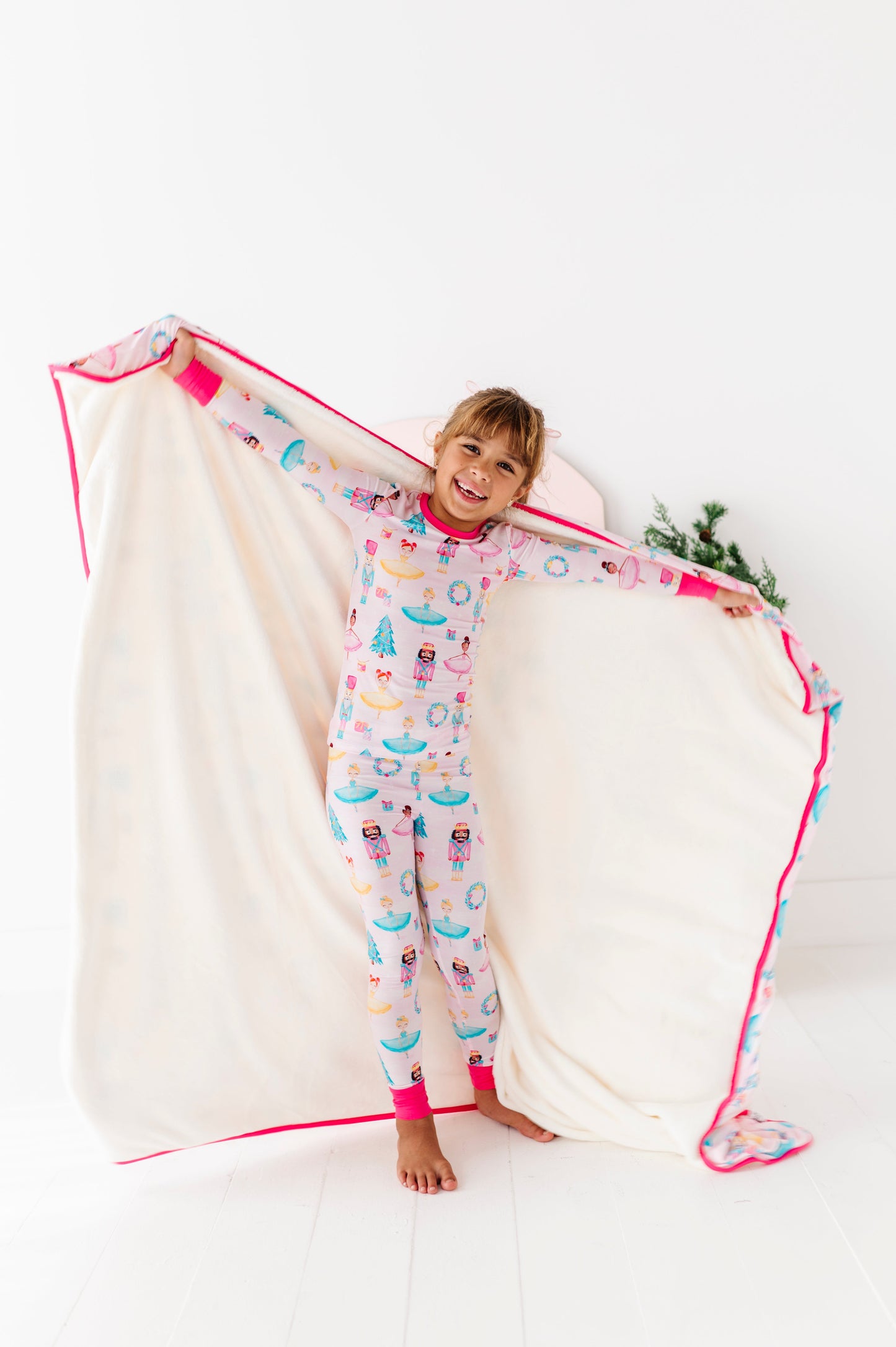 Sugarplum Plush Toddler Blanket