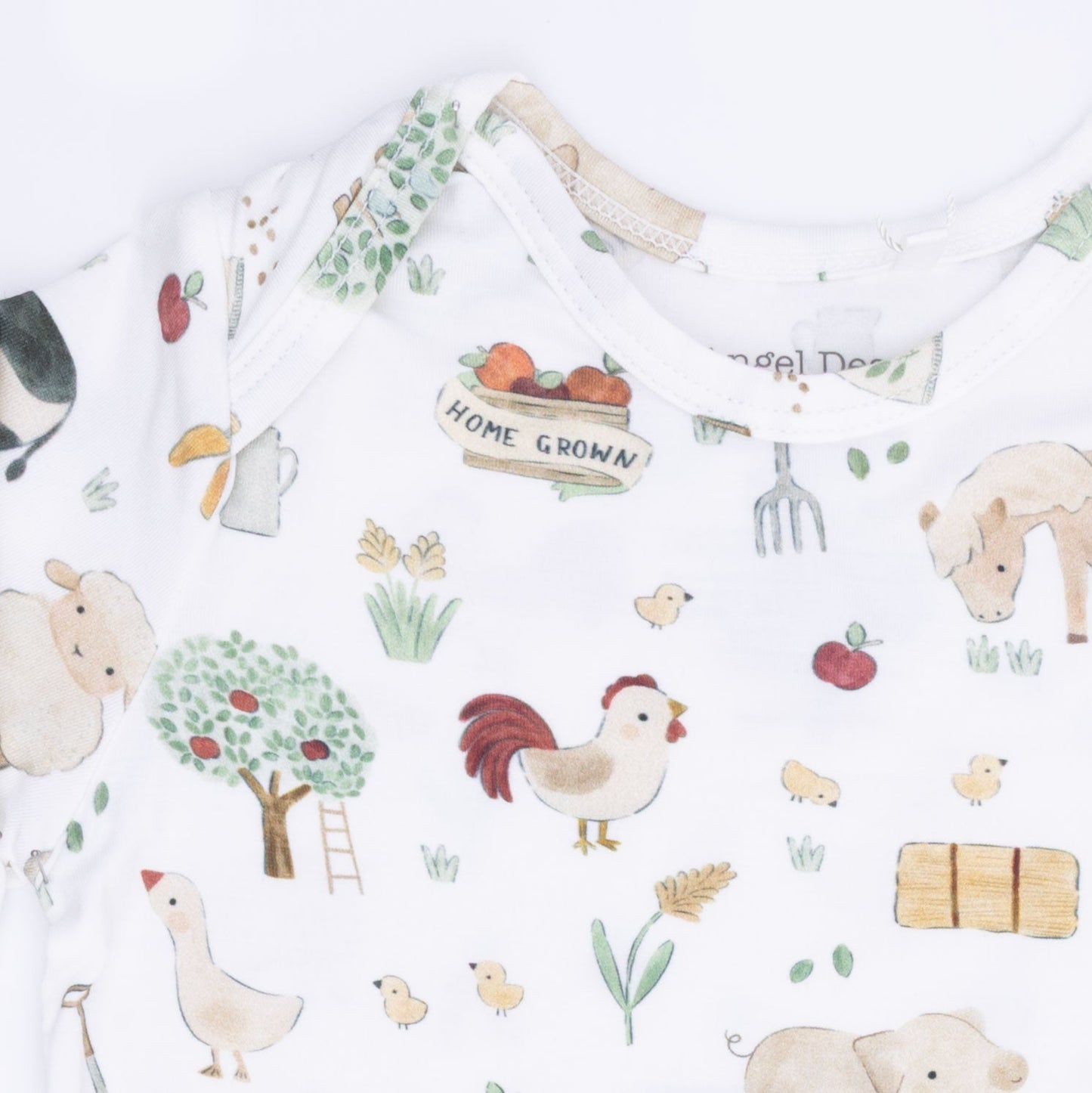 Cute Farm Animals Uni - Lap Shoulder Gown