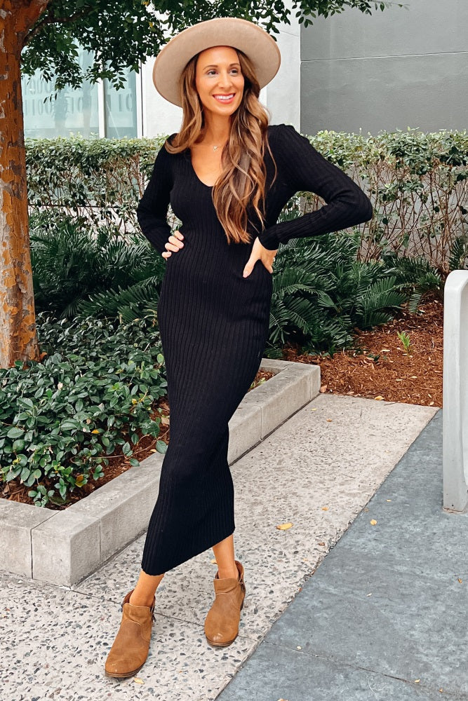 Black V-Neck Long Sleeve Fitted Maxi Dress