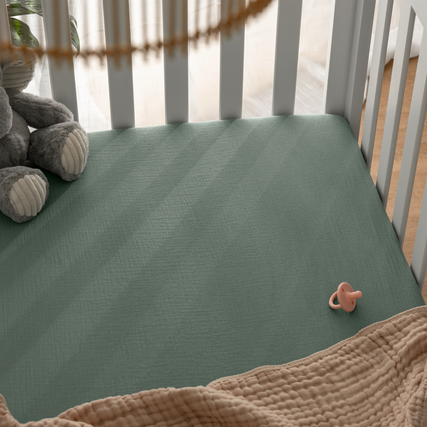 Muslin Fitted Crib Sheets, 2 Pack in Fern and Cream
