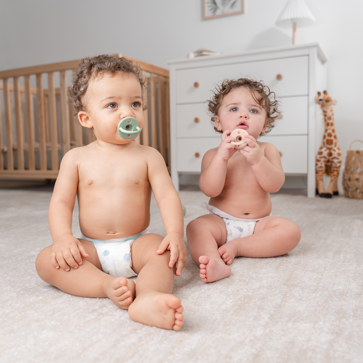 Pacifiers in Multicolor Neutral, 5 Pack