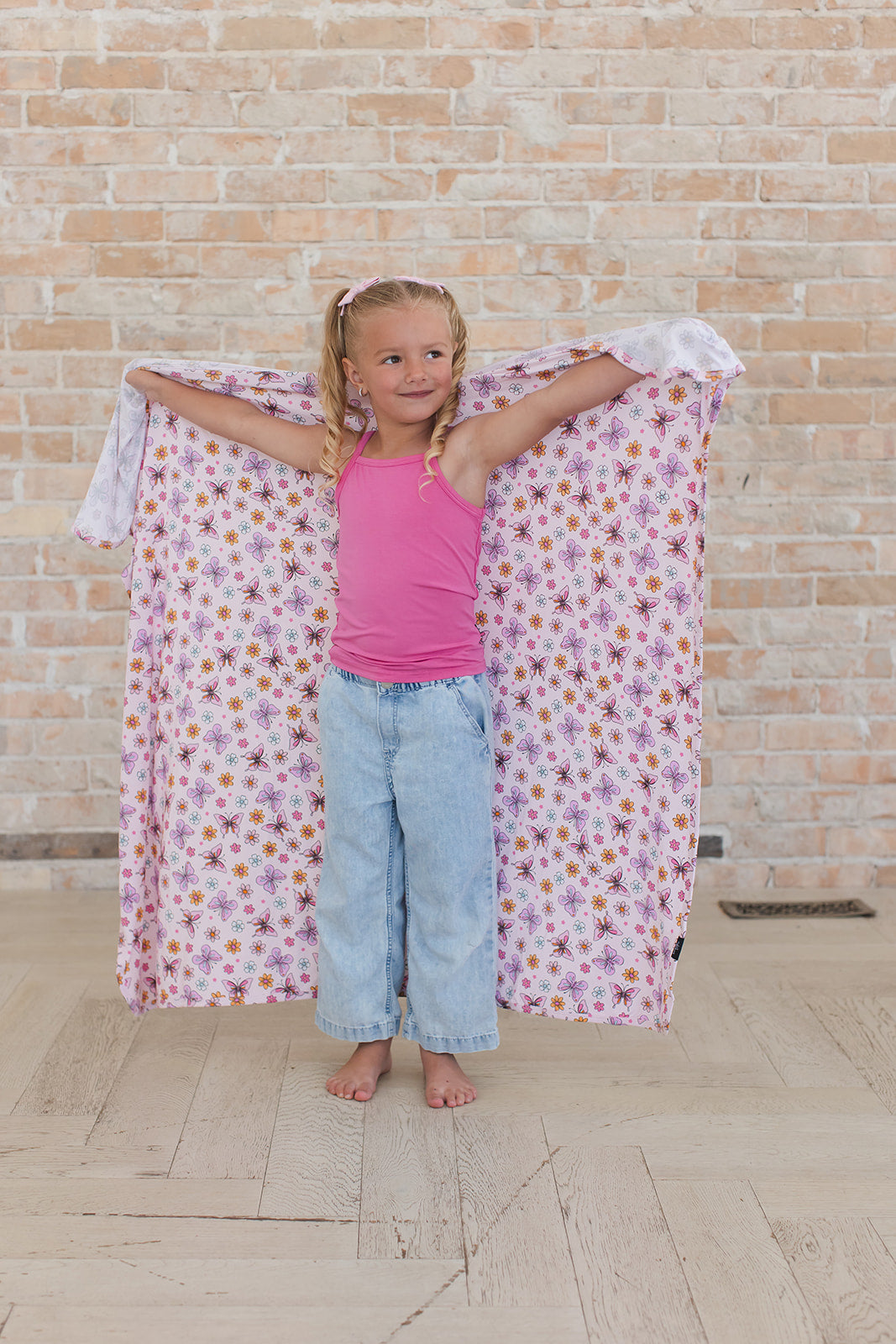 Pink Monarch - Bamboo Tank