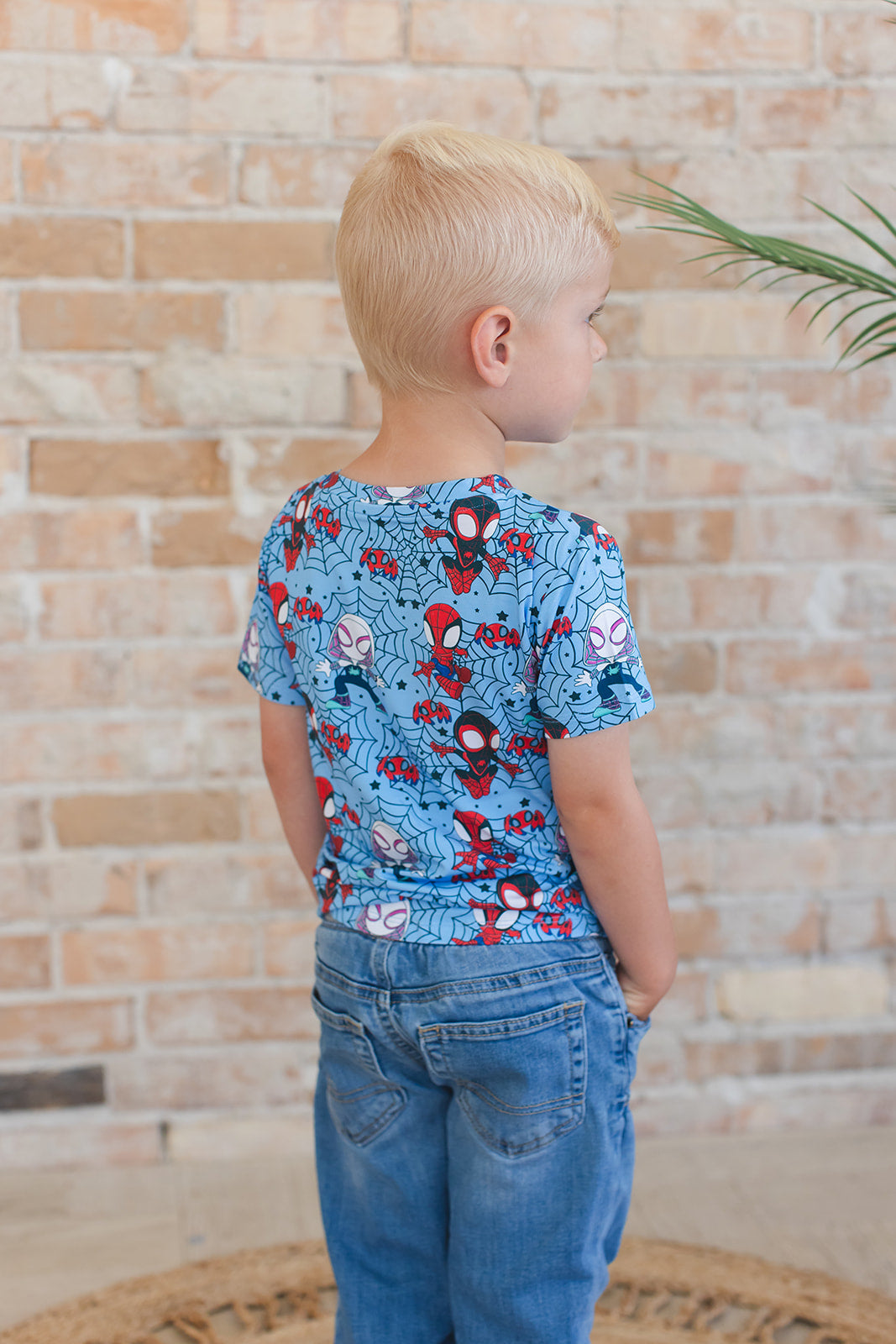 Webs UP - Everyday Tee