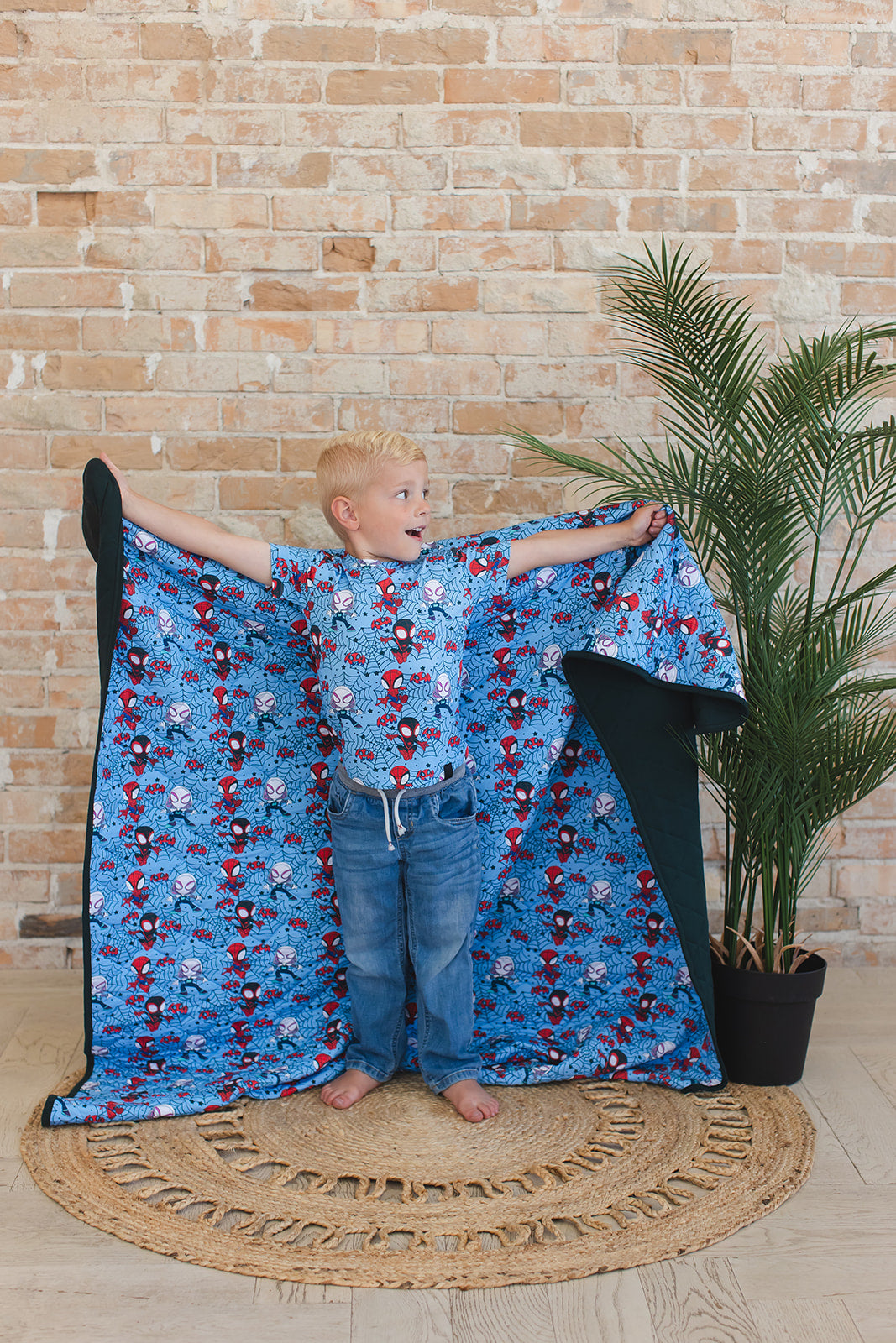 Webs UP - Everyday Tee